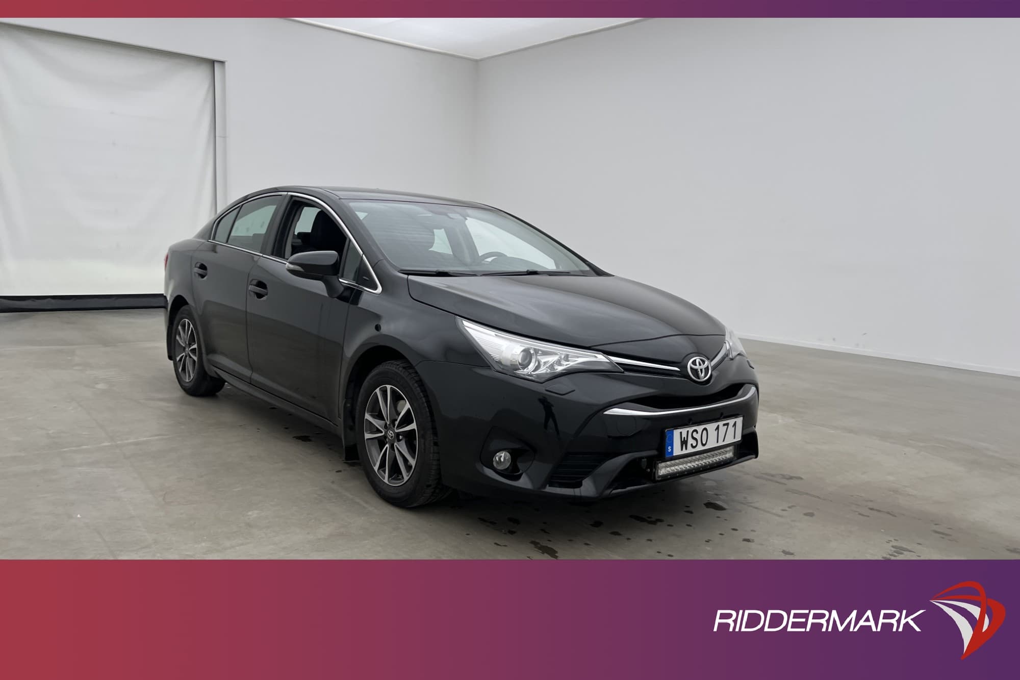 Toyota Avensis 1.8 147hk Active M-värm Drag Kamera Bluetooth