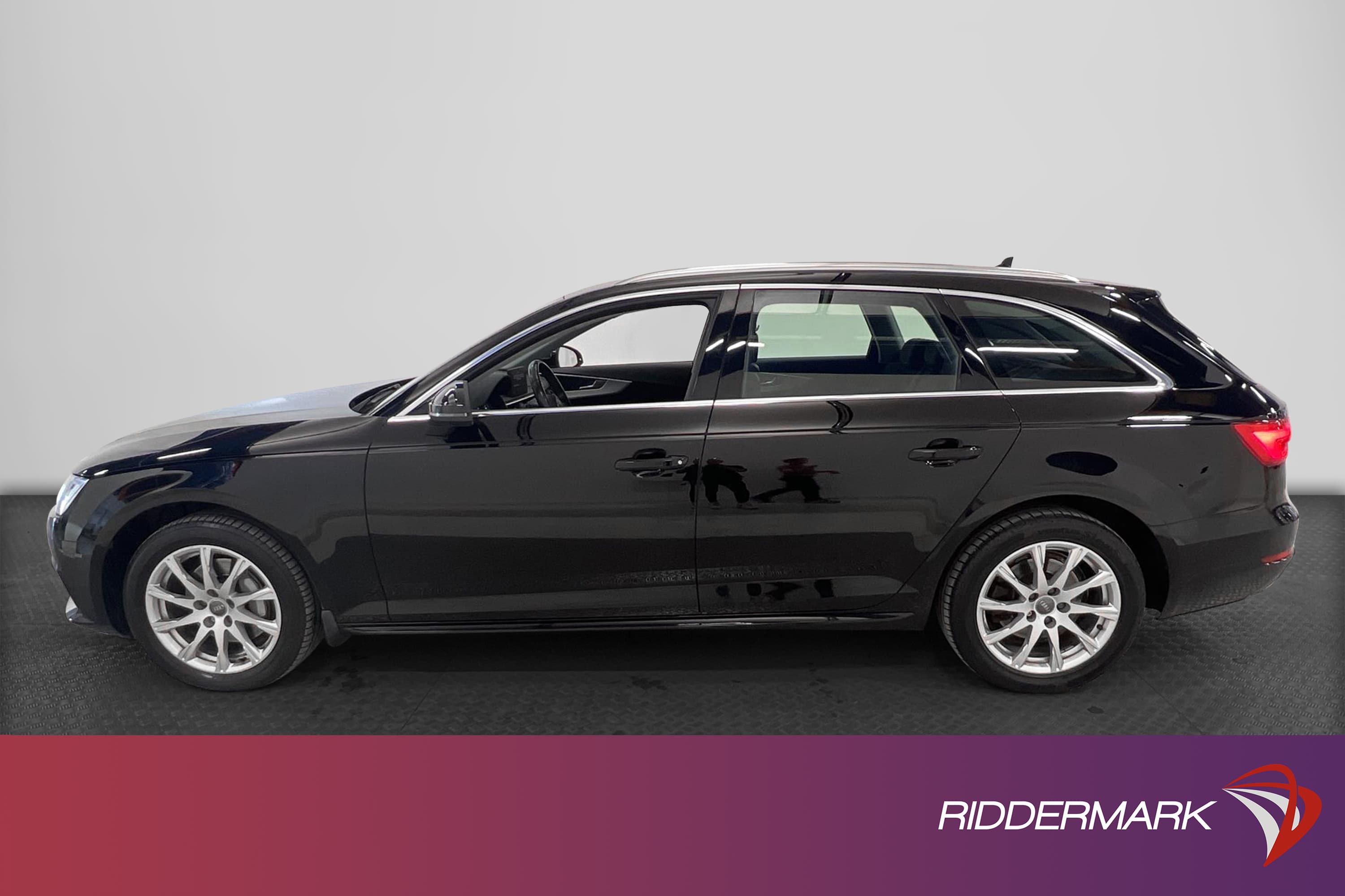 Audi A4 2.0 TDI Quattro 190hk D-Värmare Drag Audi Connect 