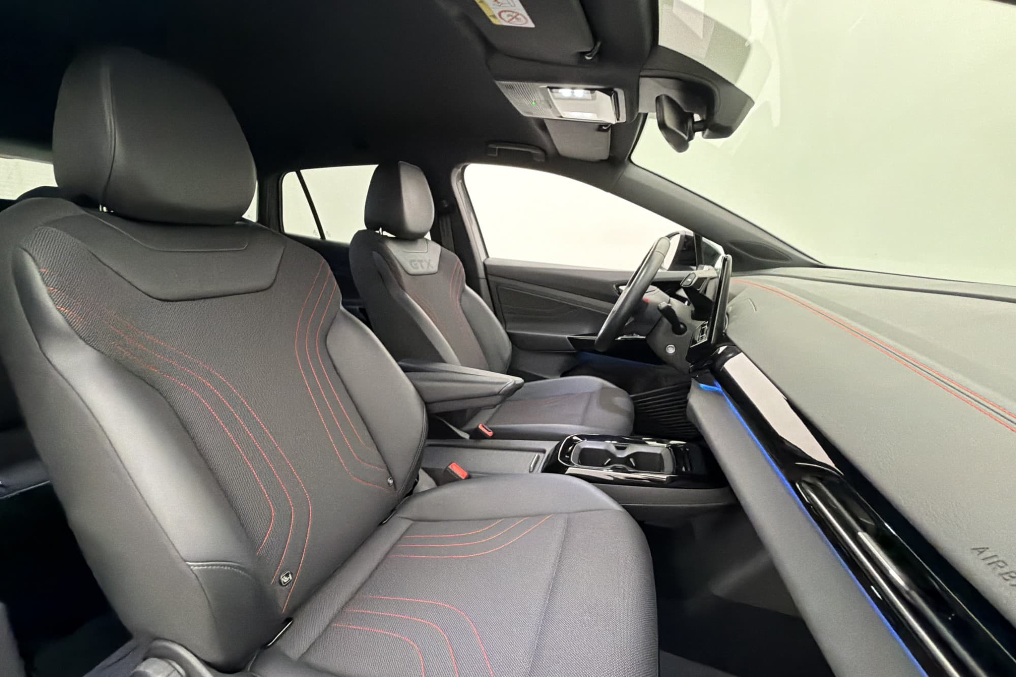 Volkswagen ID.4 GTX 299hk Värmare CarPlay Rattvärme MOMS