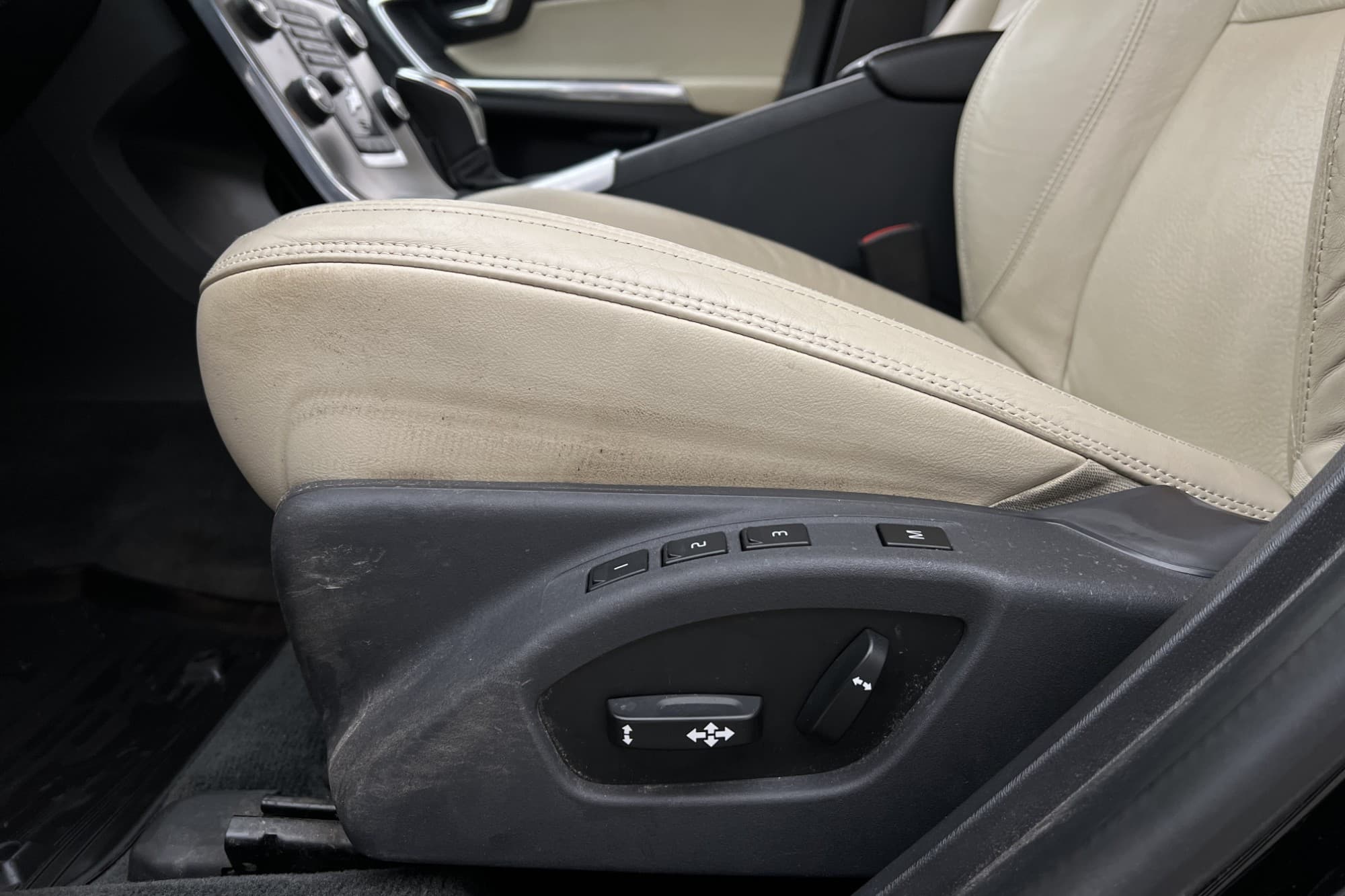 Volvo V60 D4 163hk Summum Värmare Skinn Kamera Elstol Drag