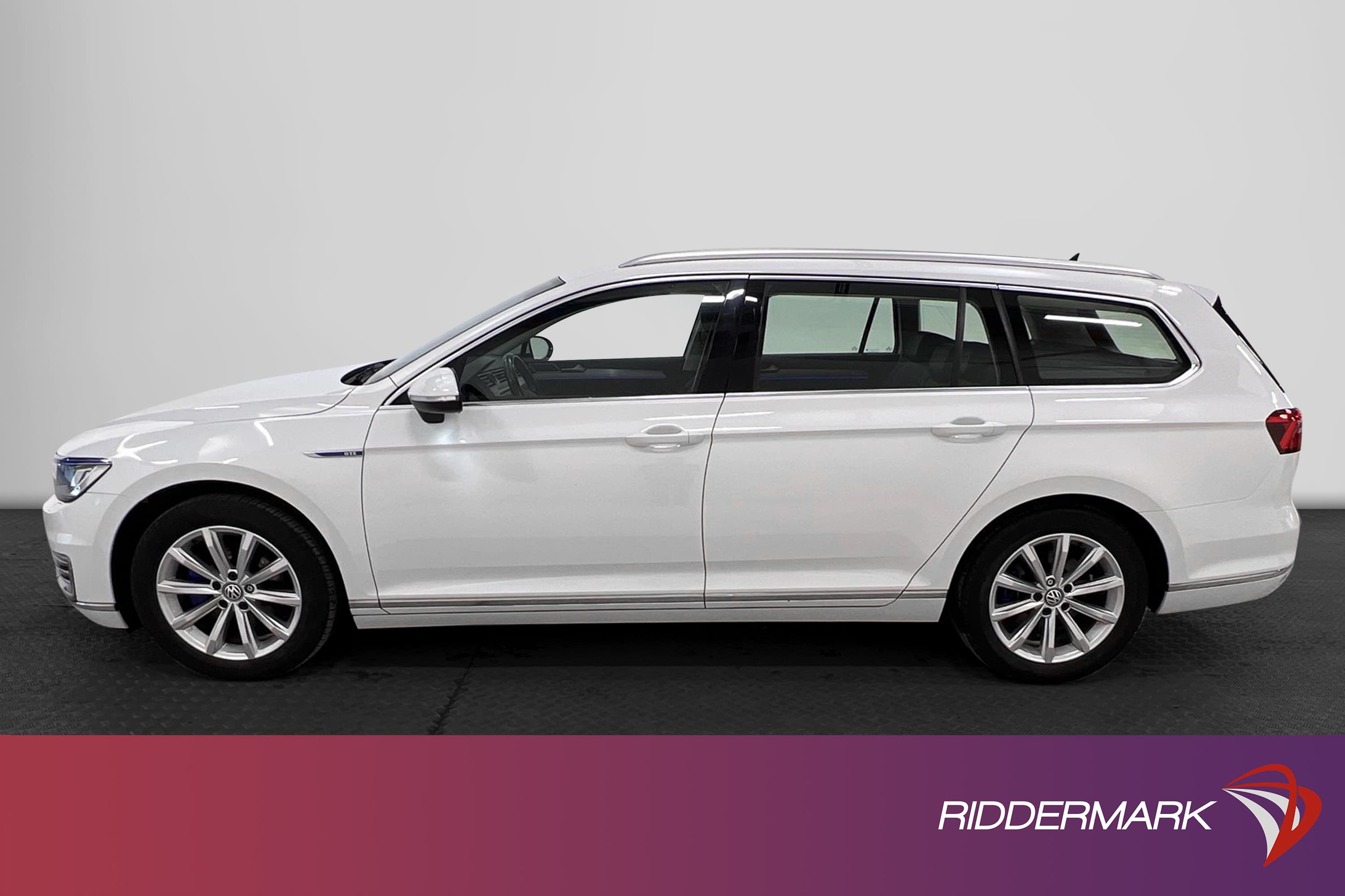 Volkswagen Passat GTE 218hk