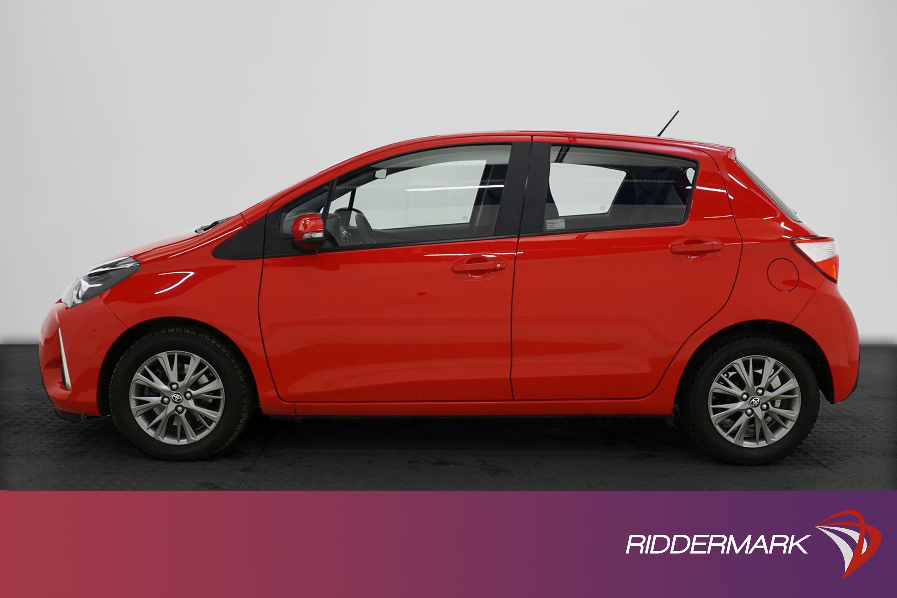 Toyota Yaris 1.5 111hk M&K Värm B-Kam 382kr Skatt 0,49L/mil