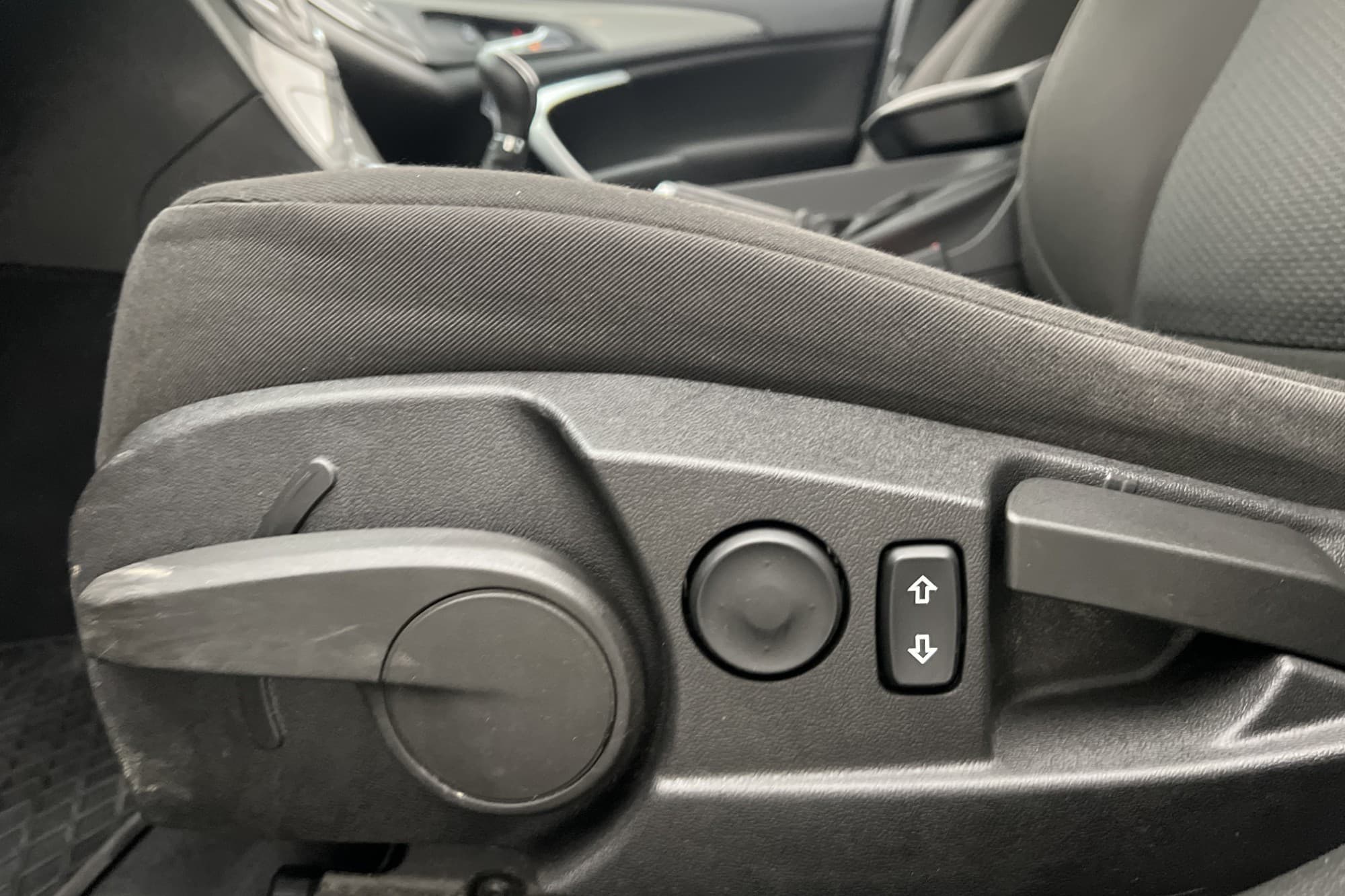 Opel Insignia 2.0 CDTI 140hk Kamrem-Bytt Dragkrok Rattvärme