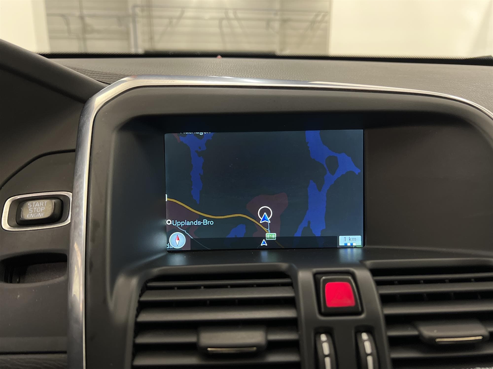 Volvo XC60 D4 AWD 190hk Summum Voc Navi D-värm Drag Navi
