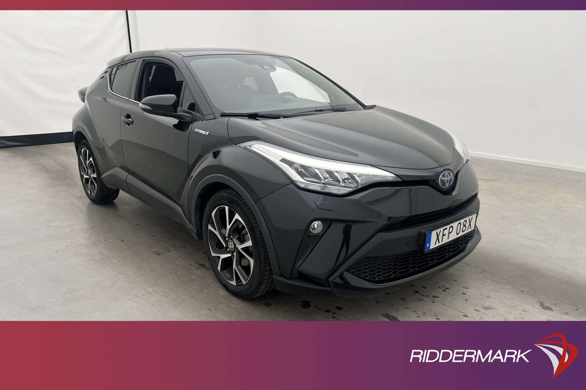 Toyota C-HR Hybrid 122hk