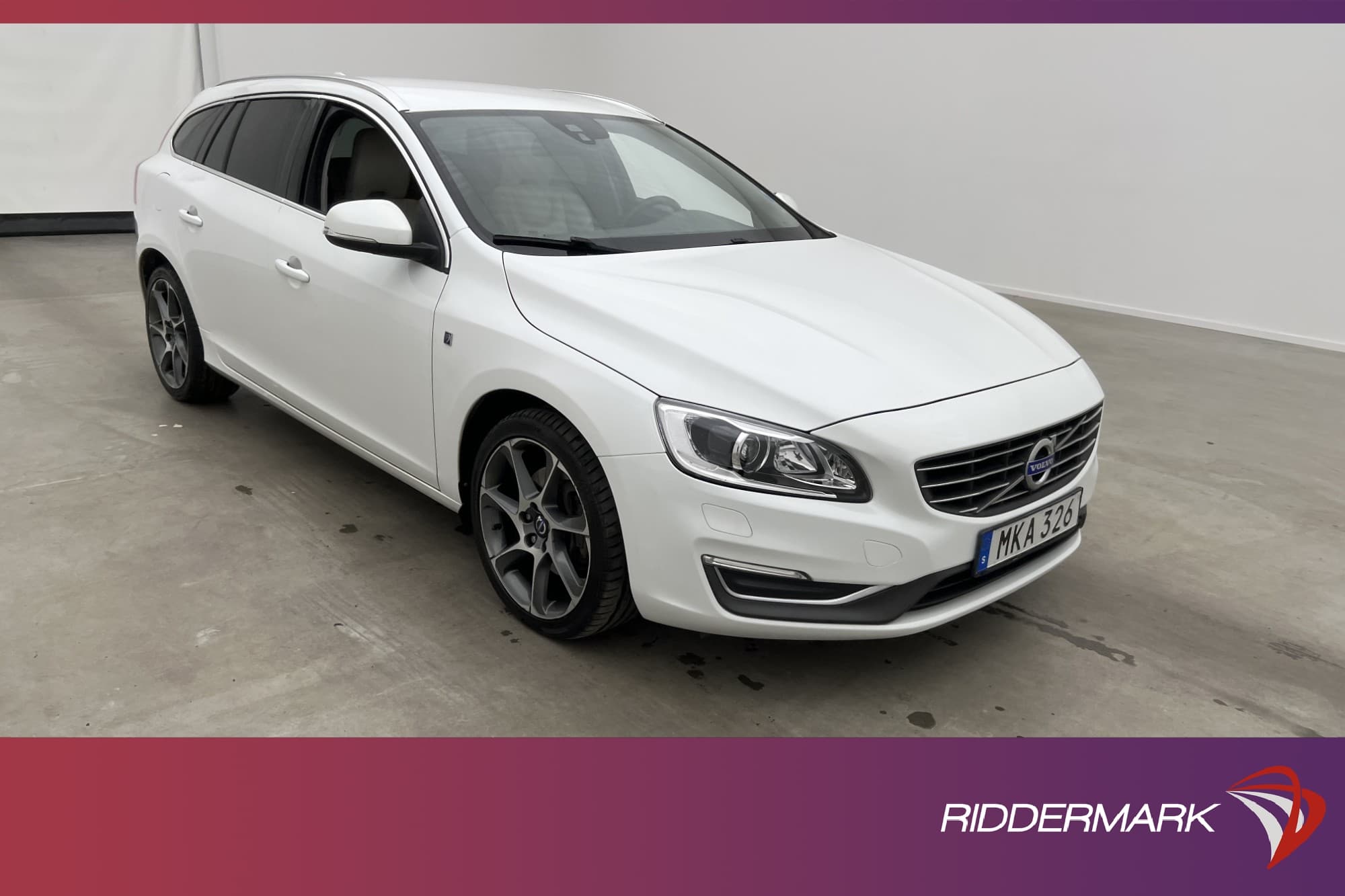 Volvo V60 D4 Ocean Race VOC Värmare Skinn Navi Sensorer Drag