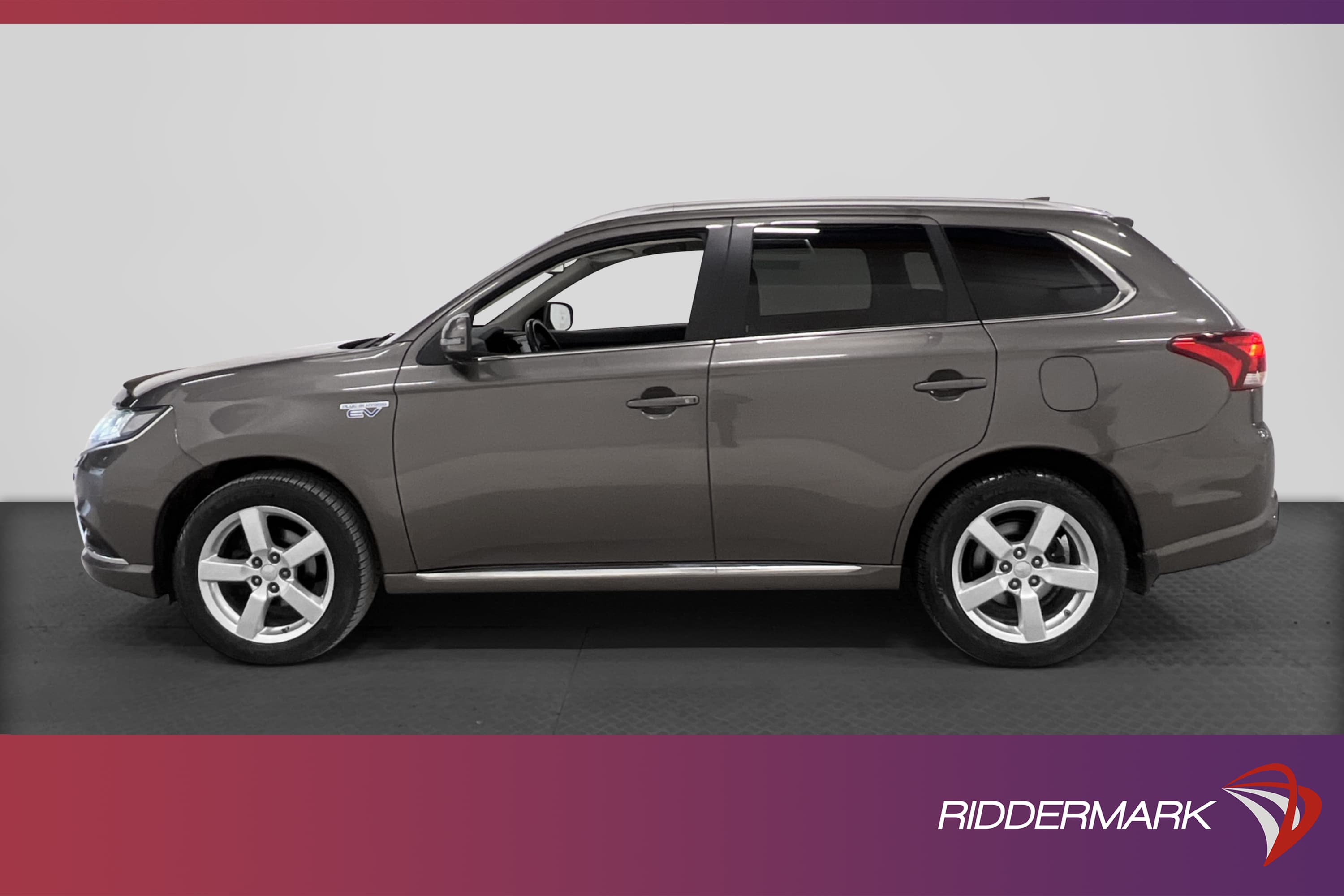 Mitsubishi Outlander PHEV 4WD 203hk