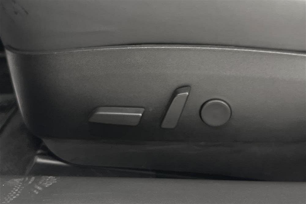 Tesla Model 3 Performance AWD 510hk Svensksåld Autopilotinteriör