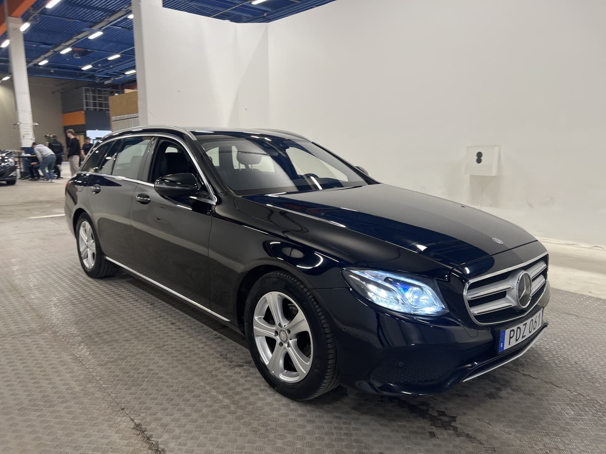 Mercedes-Benz E 220 T d 194hk