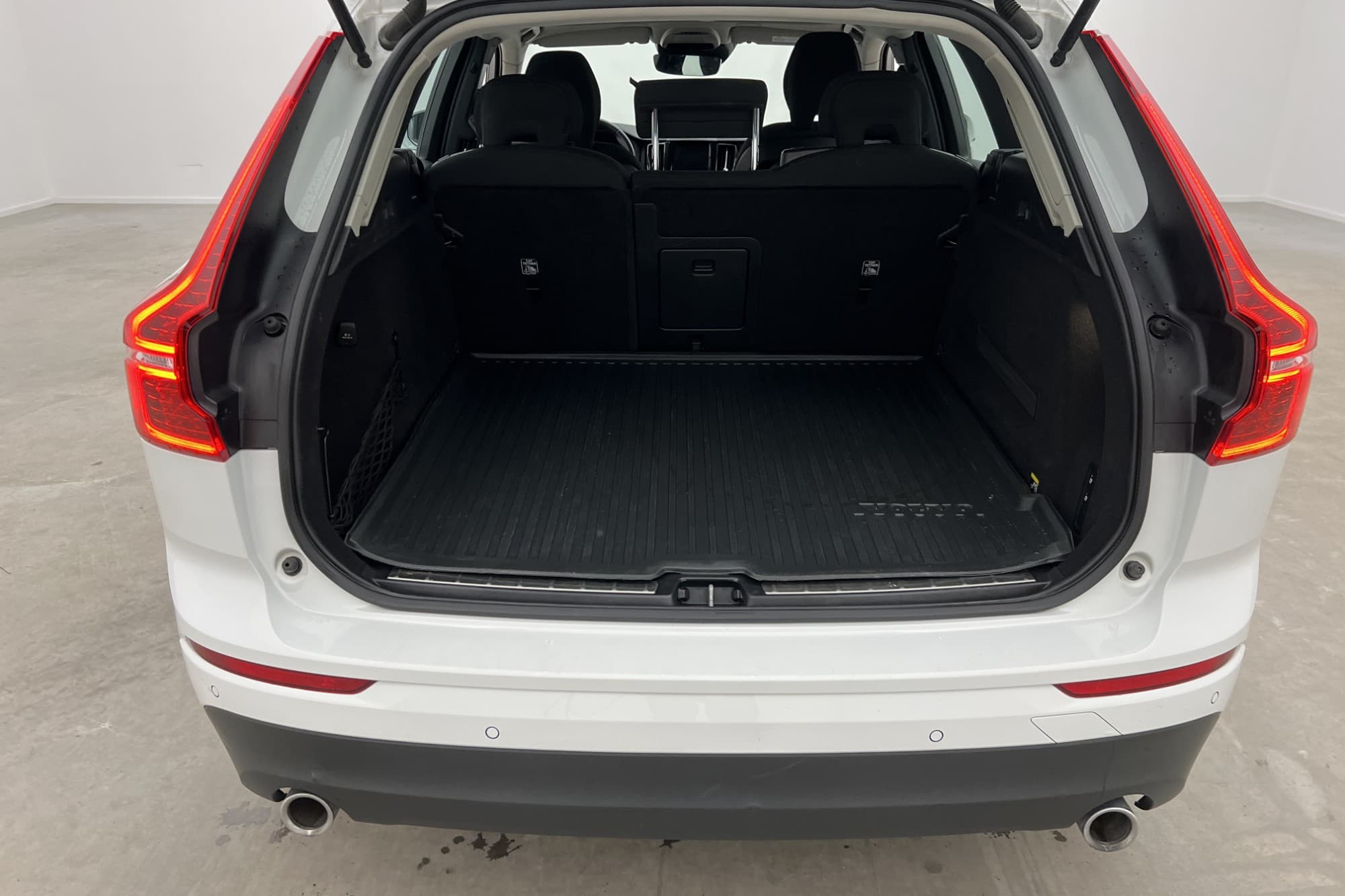 Volvo XC60 D4 AWD 190hk Momentum M-Värmare Sensorer