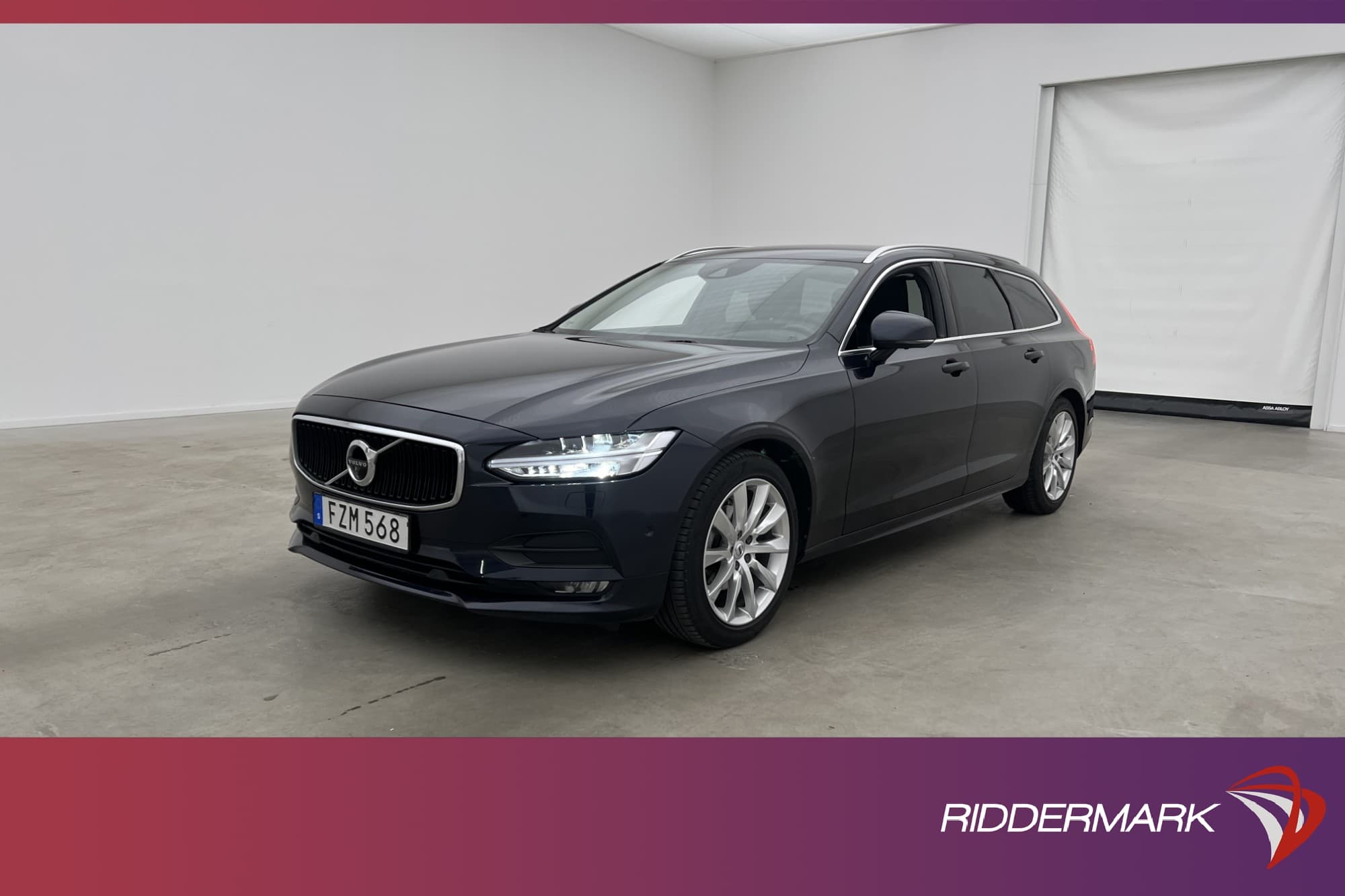 Volvo V90 D4
