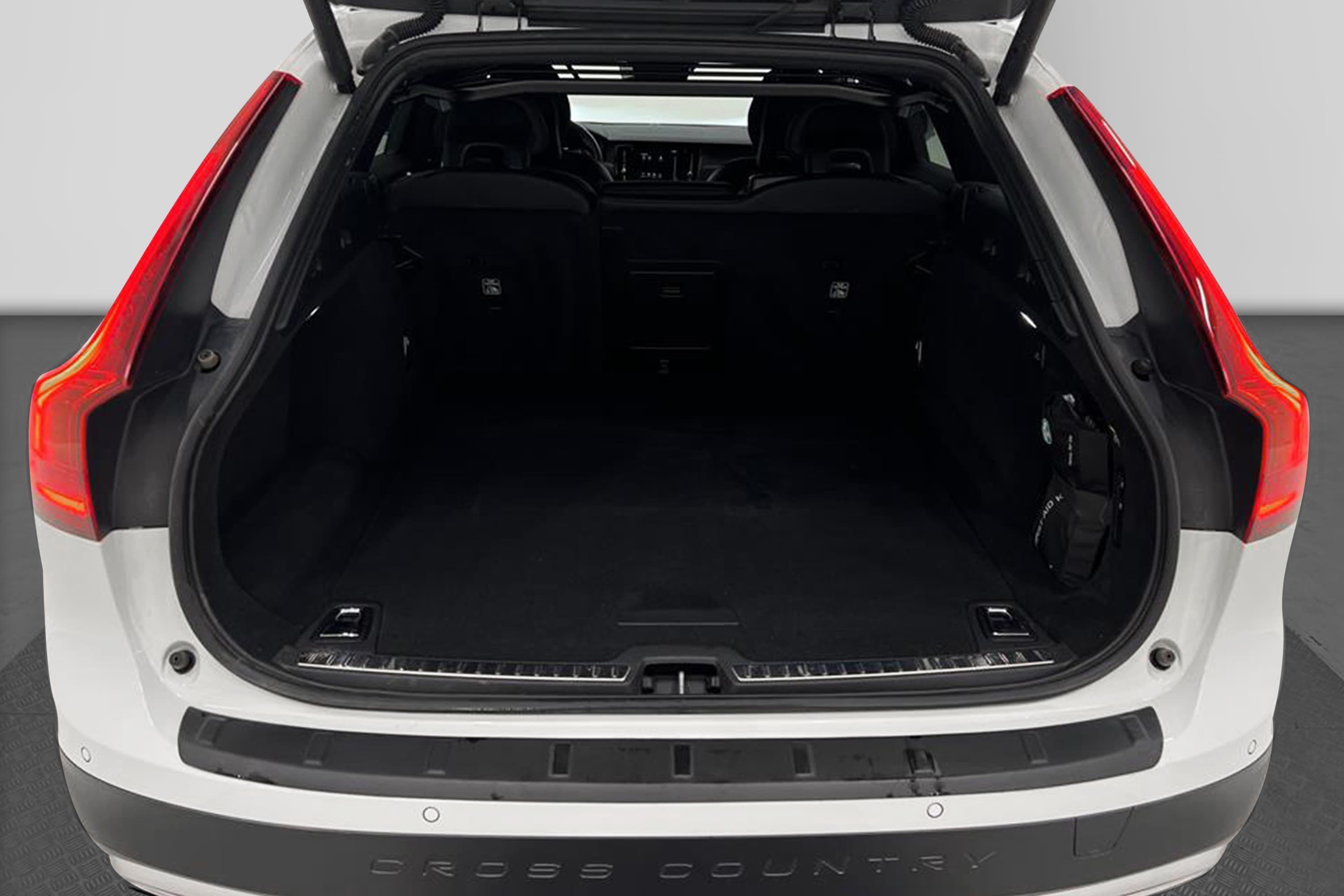 Volvo V90 Cross Country D4 AWD 190hk Inscription Pro Värmareinteriör