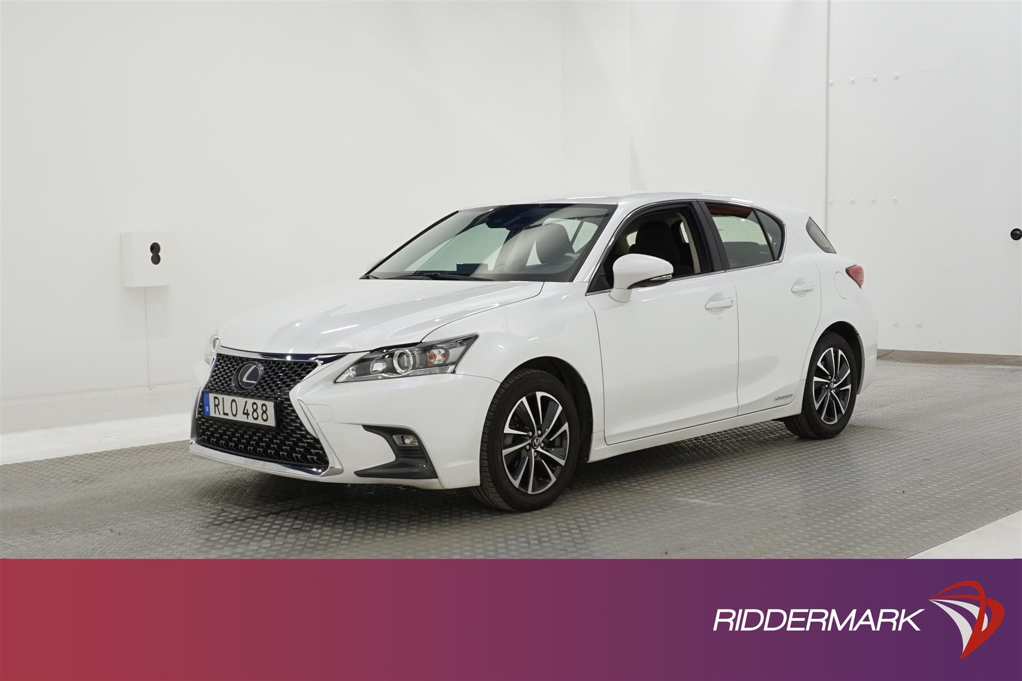 Lexus CT 200h 1.8 CVT Hybrid 136hk