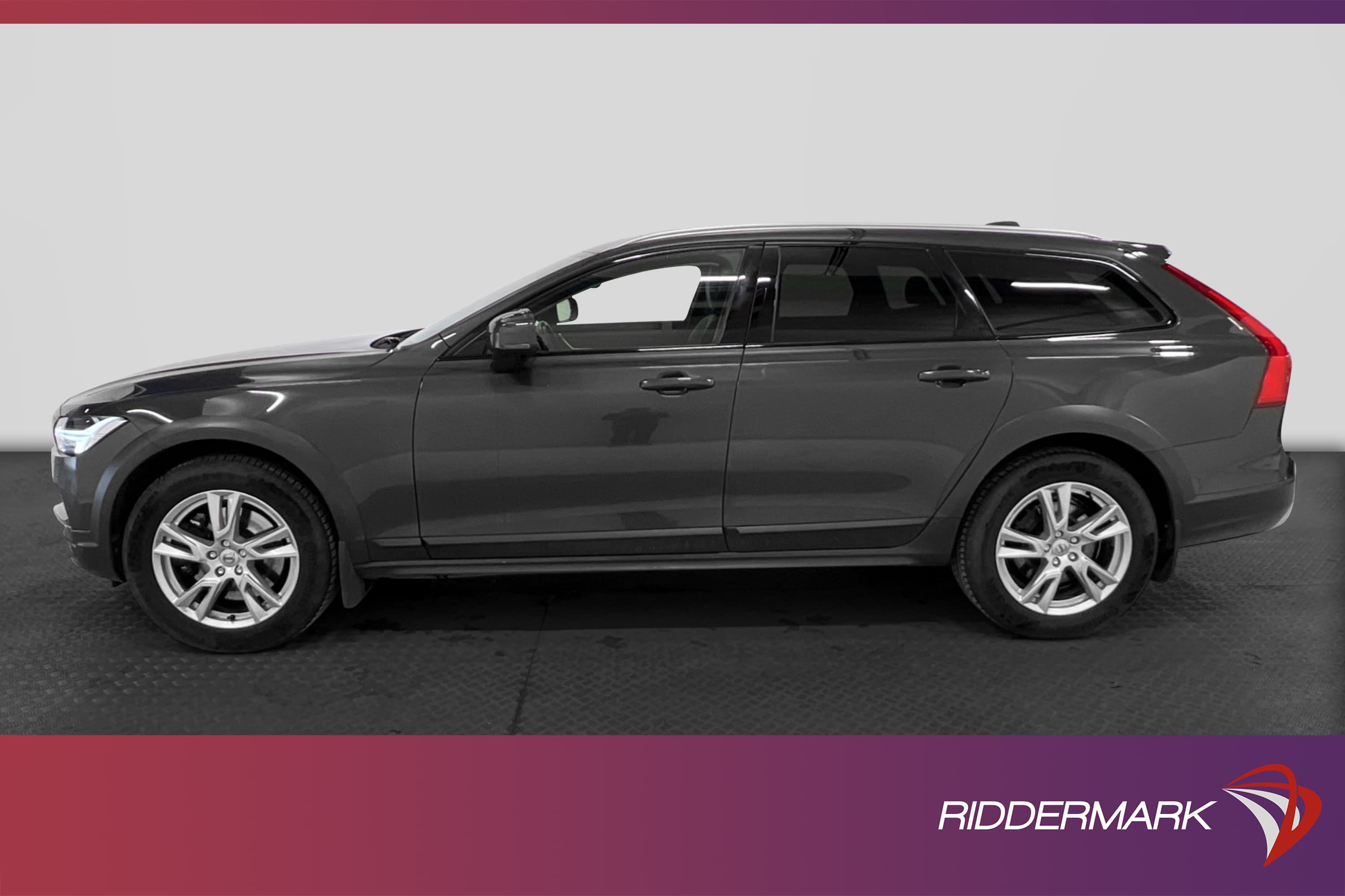 Volvo V90 Cross Country D4 AWD