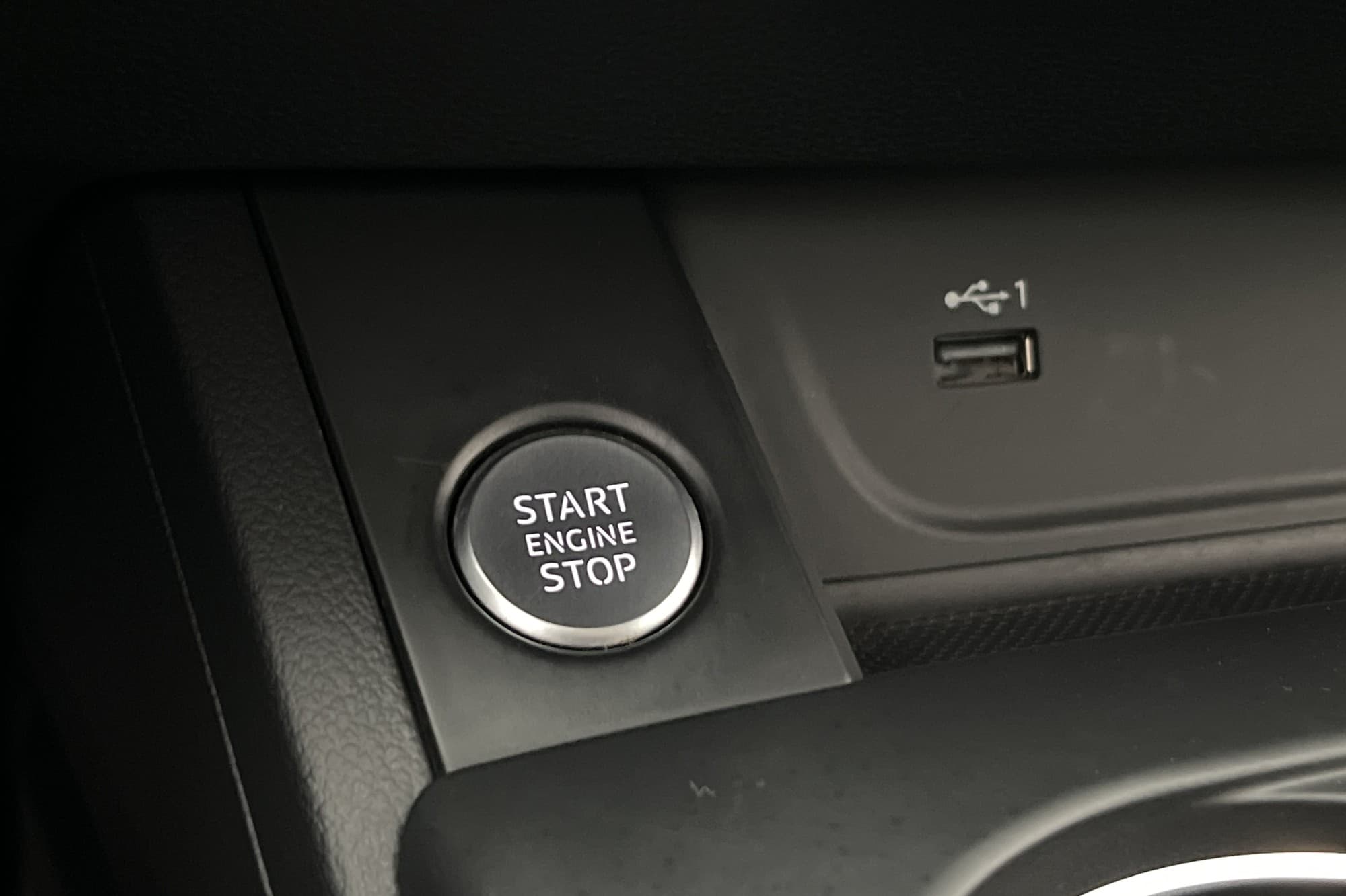 Audi A5 Sportback 45 TFSI Q Värmare Dragkrok Kamera CarPlay