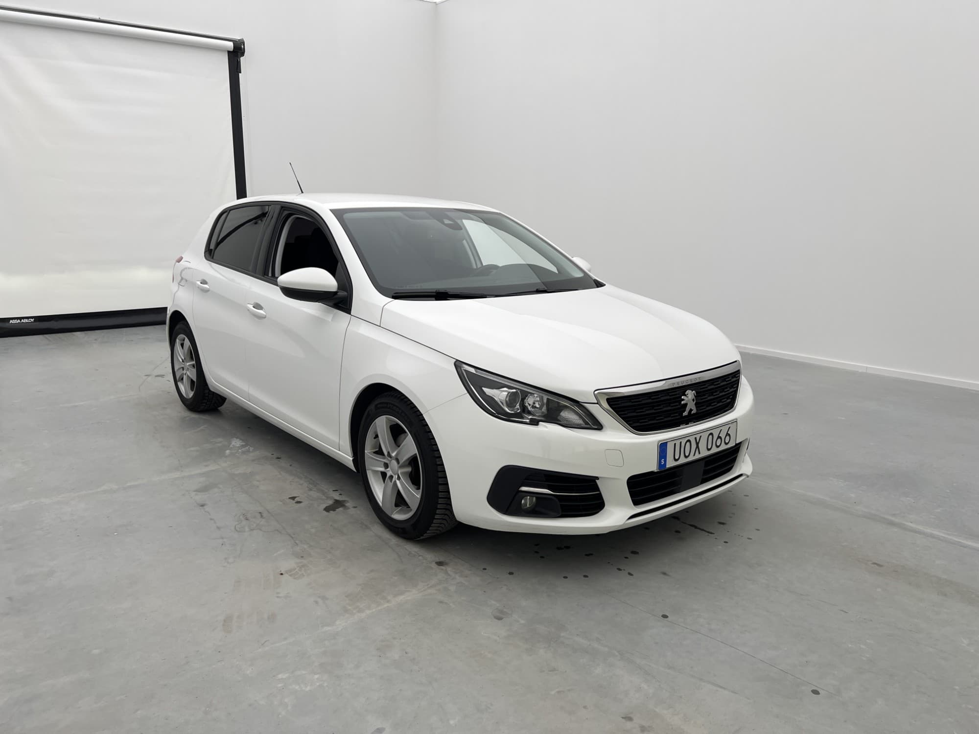 Peugeot 308 e-THP 110hk
