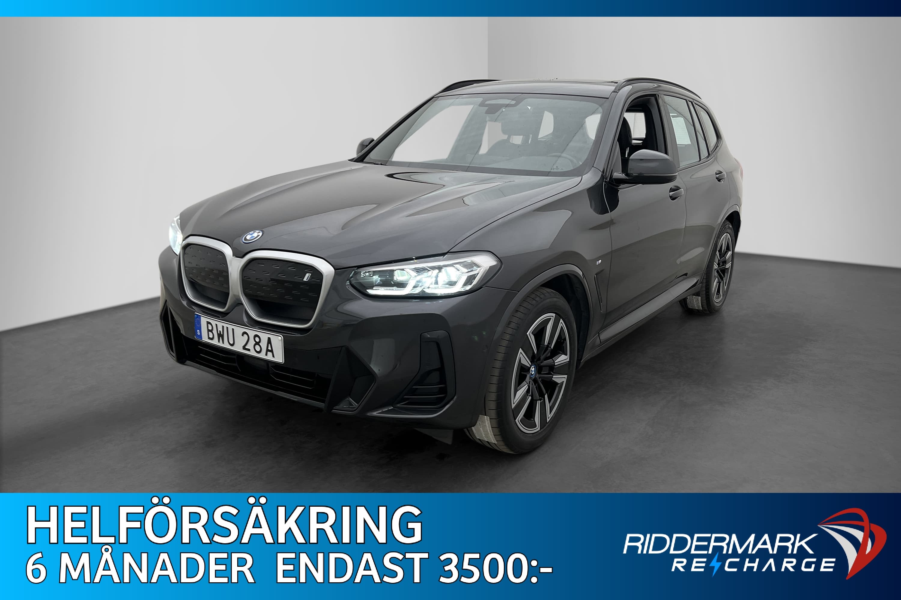 BMW iX3 Charged M Sport Pano Dragkrok Kamera Skinn Elstolar