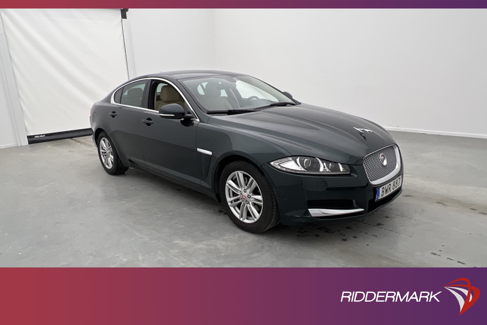 Jaguar XF 3.0 V6 241hk