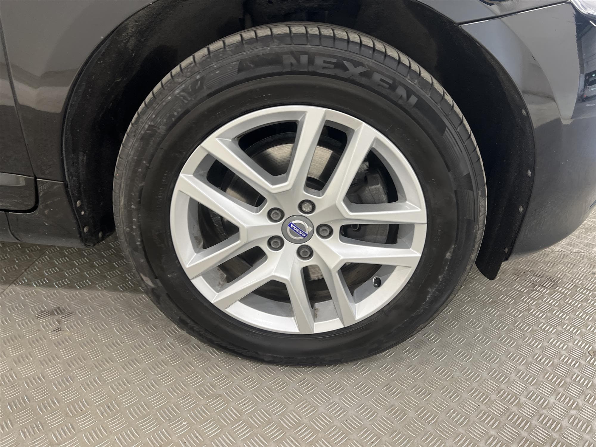 Volvo XC60 D4 AWD 190hk M-Värm D-Värm Drag BLIS Adaptiv 