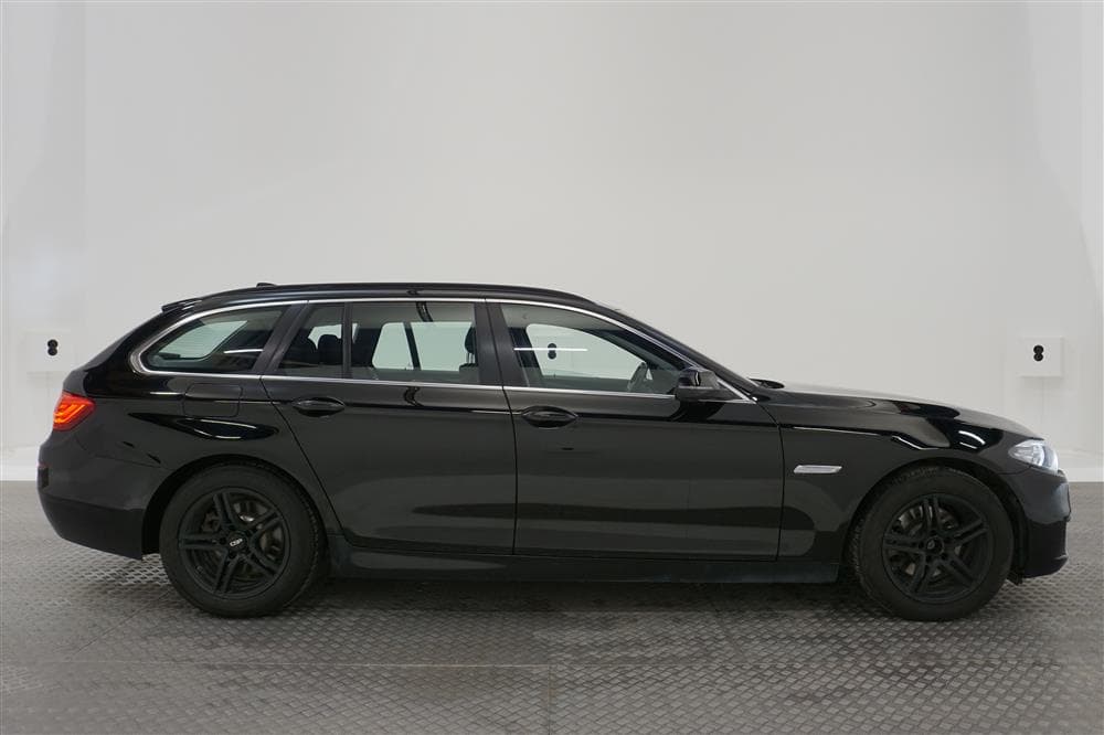 BMW 520d xDrive Touring 190hk M-ratt P-sensor Drag 0,51l/milexteriör