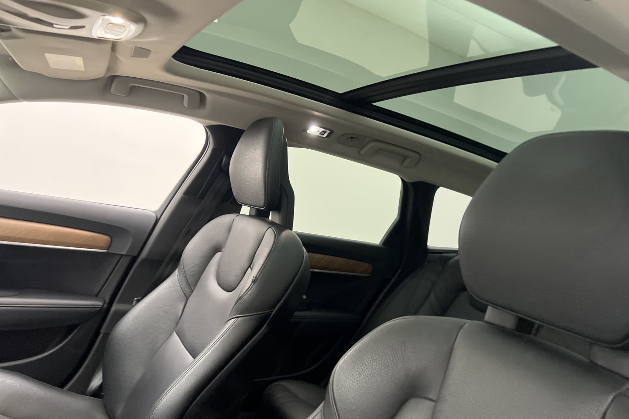 Volvo V90 D3 AWD Inscription Pano D-Värmare 360° HUD GPS VOC