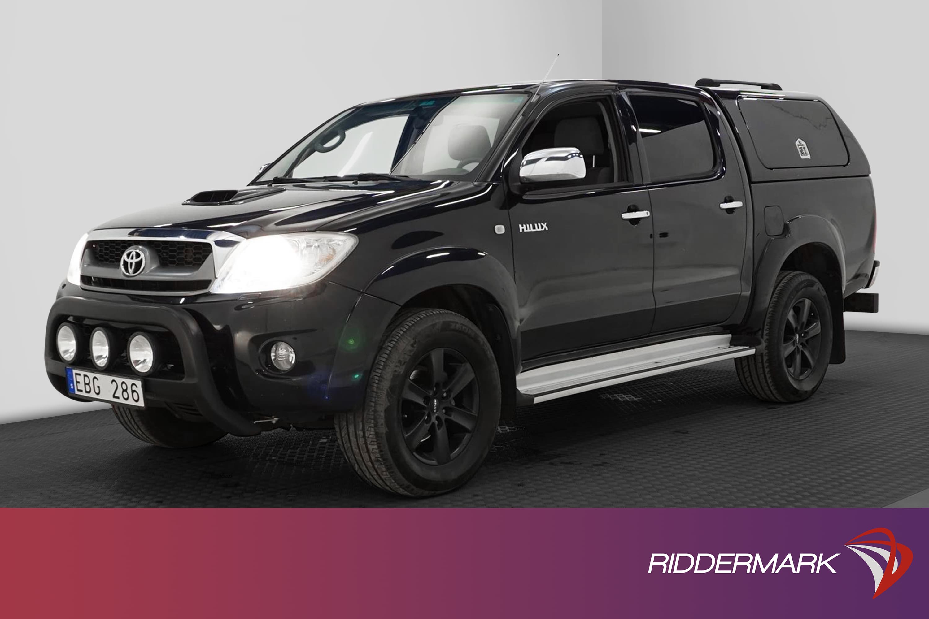 Toyota Hilux 3.0 Automat 4x4 Dragkrok Navi Nyservad Moms