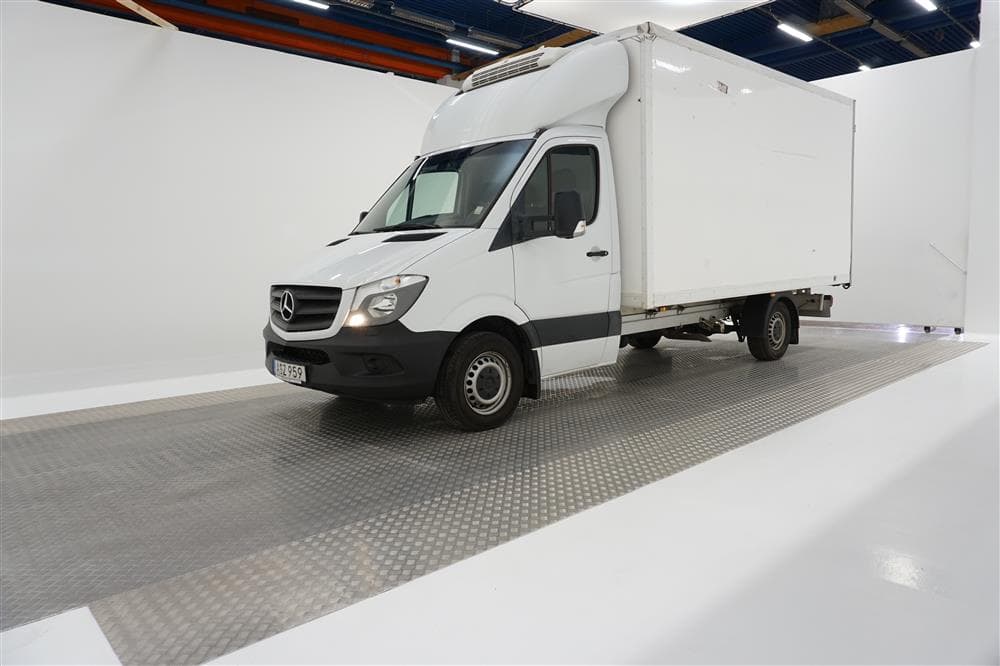 Mercedes-Benz Sprinter 316 CDI Automat Kylbil Värmare Moms exteriör
