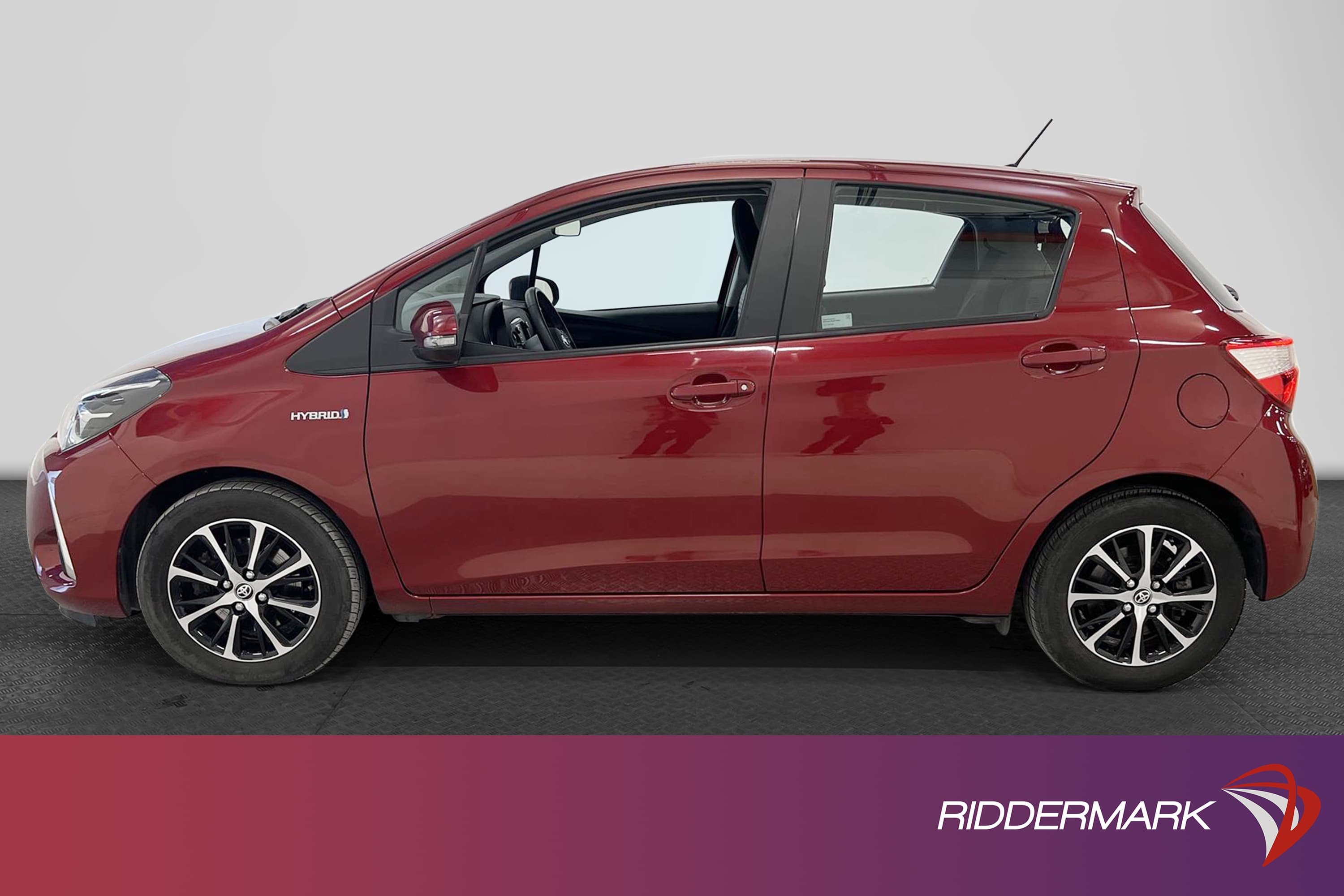 Toyota Yaris Hybrid e-CVT 101hk Navi B-Kamera 0,48L/mil
