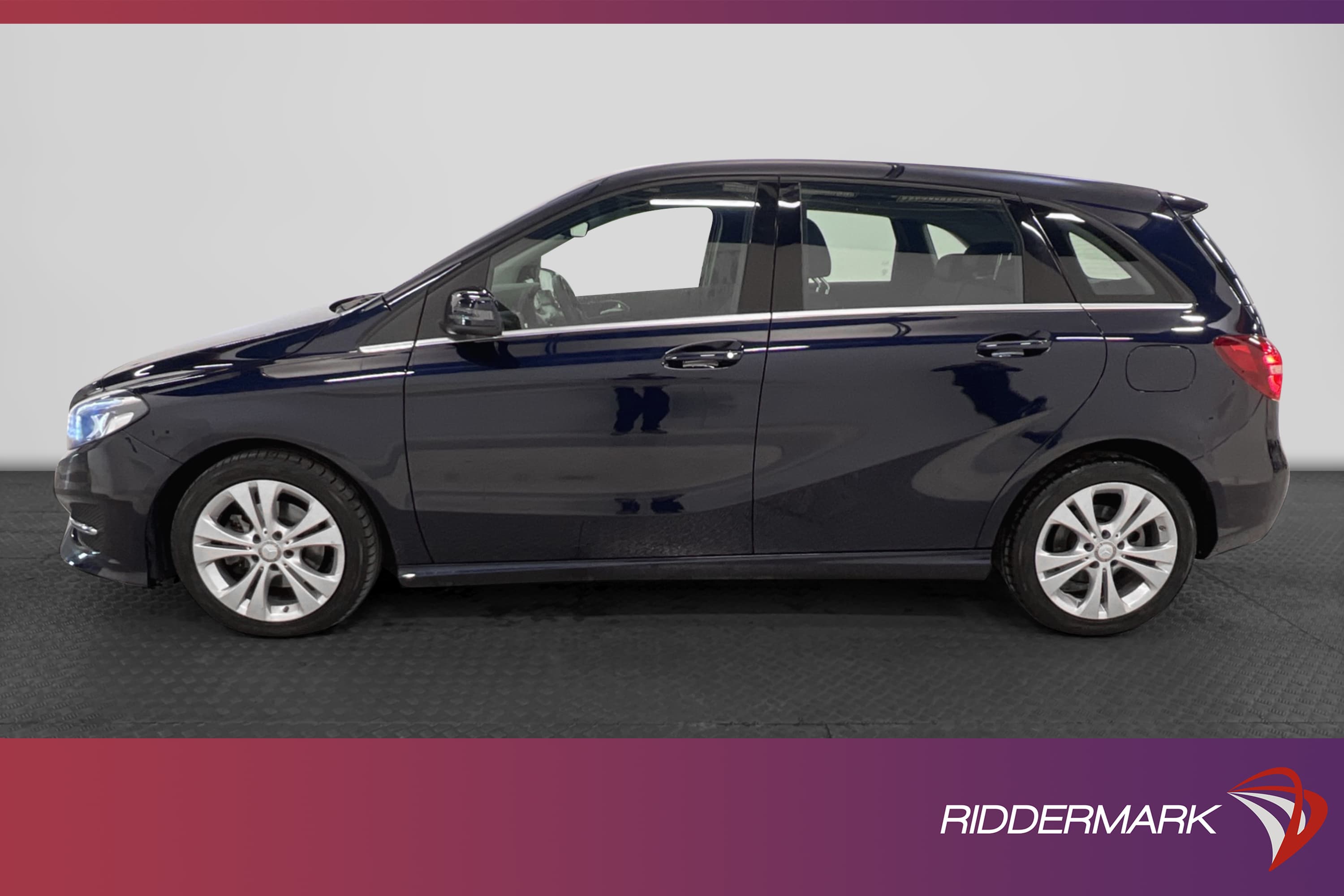 Mercedes-Benz  B 200 7G-DCT 156hk