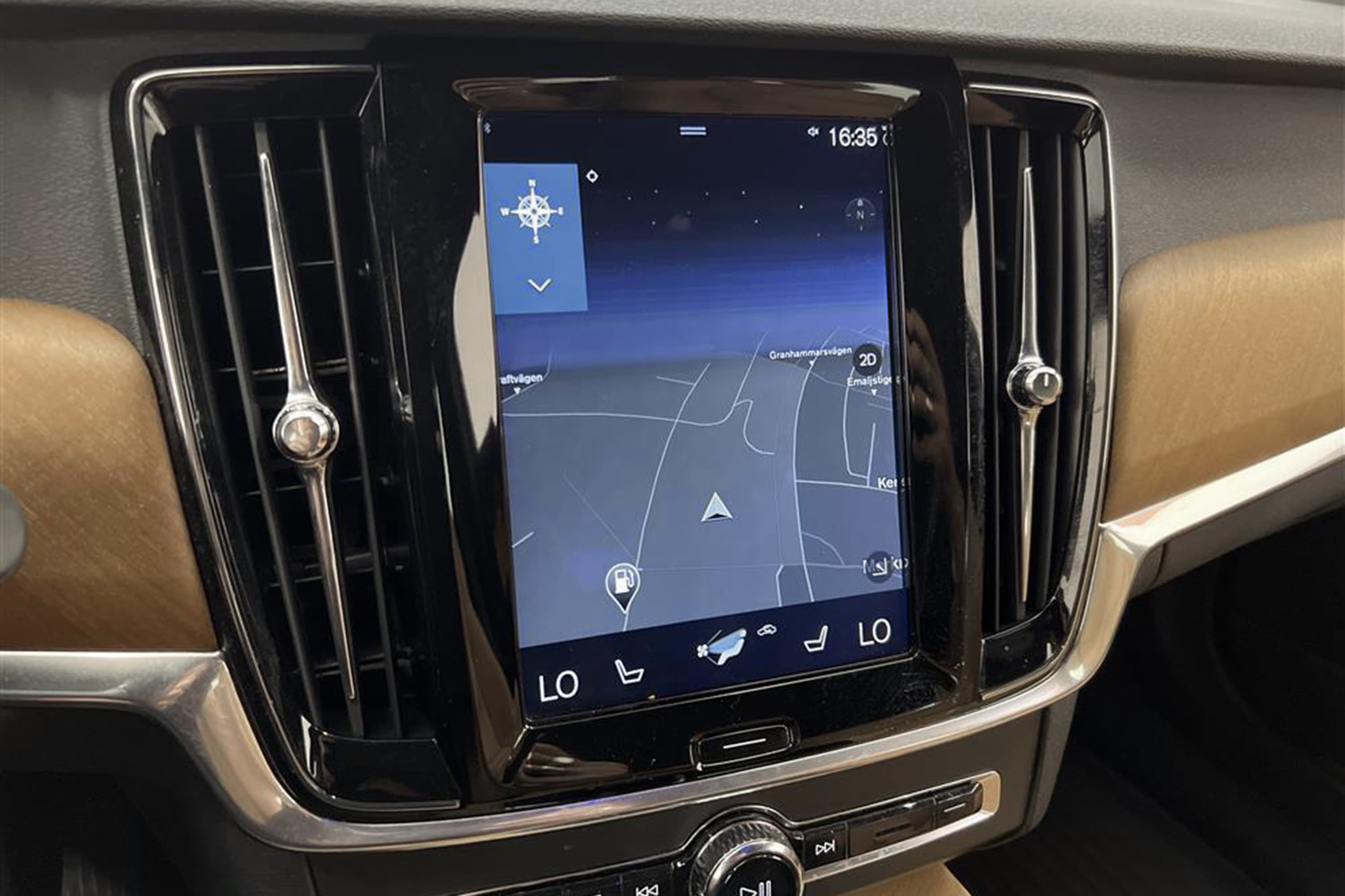 Volvo V90 D4 190hk Inscription D-Värm VOC Skinn GPS Draginteriör