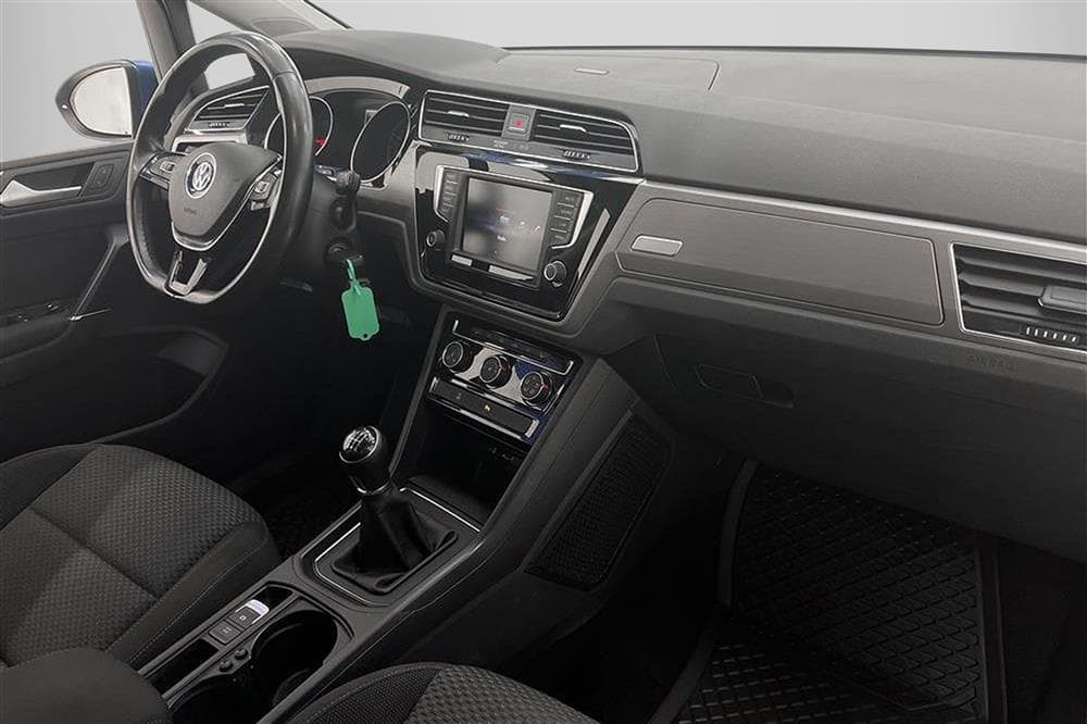 Volkswagen Touran 110hk 7-sits Backkamera Drag 2-Brukareinteriör
