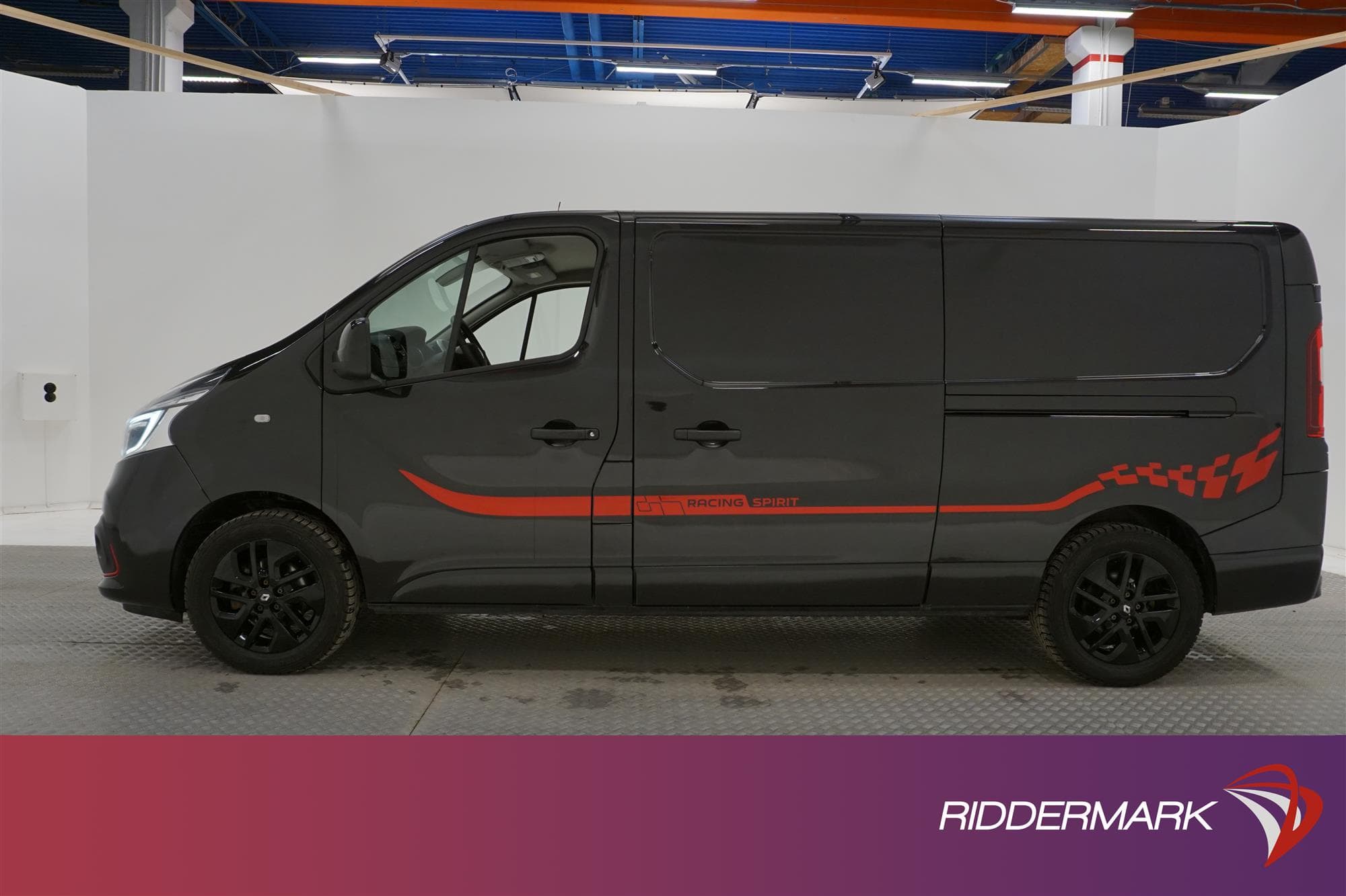 Renault Trafic Racing Spirit Automat 170hk L2 Värmare Moms