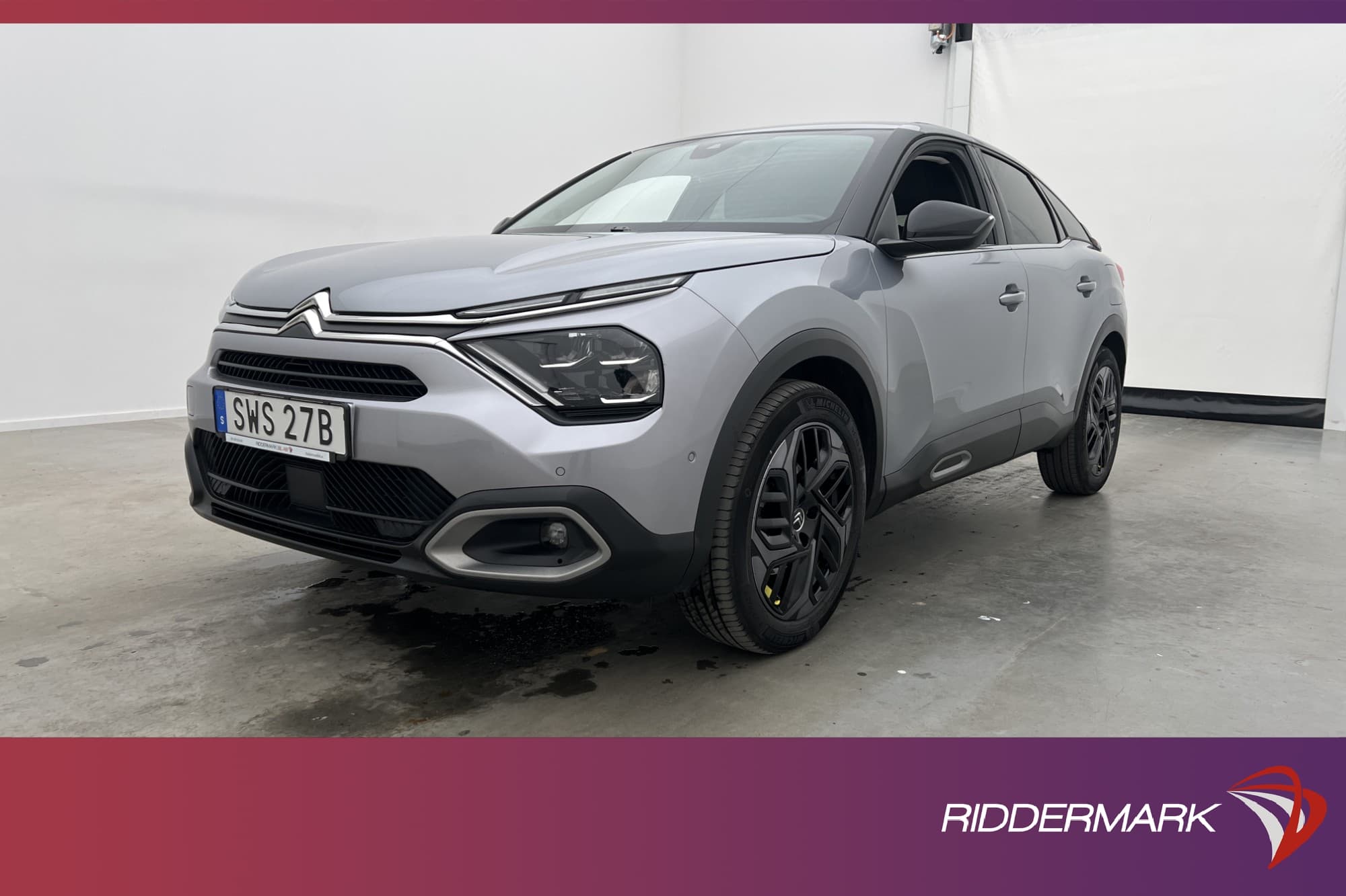 Citroën C4 1.2 144hk HUD Navi Rattvärm P-Sensorer En-Brukare
