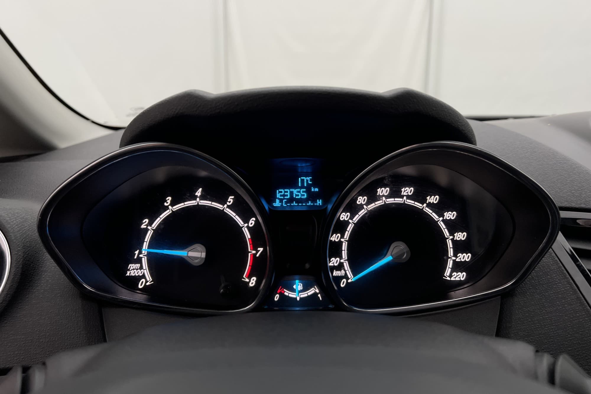 Ford Fiesta 1.0 80hk Titanium ACC Bluetooth Låg skatt Nyserv