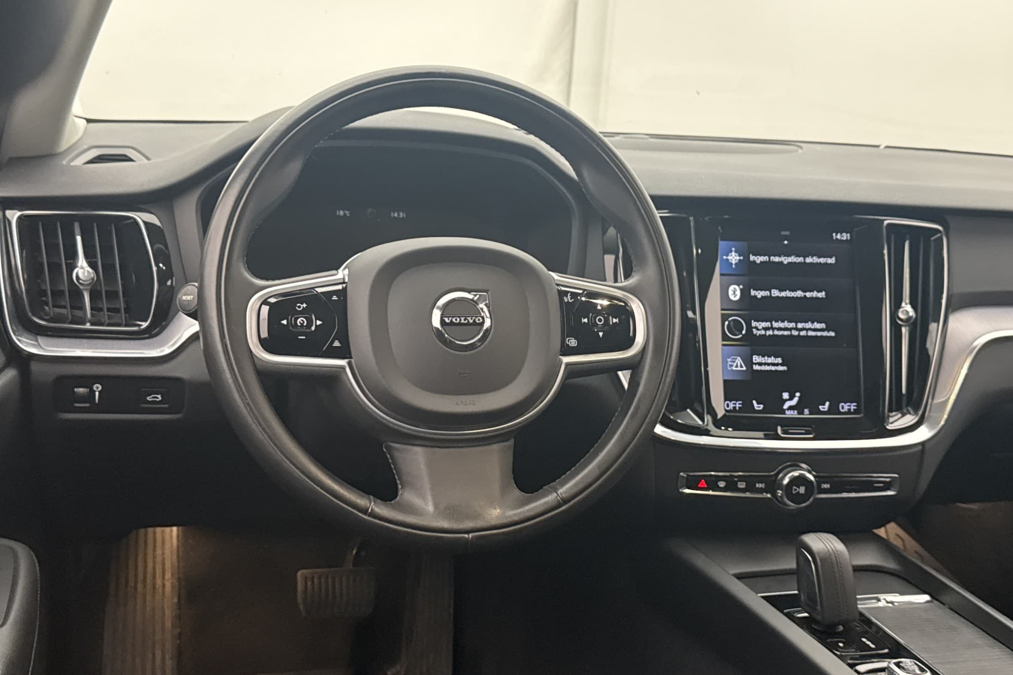 Volvo S60 B4 197hk Momentum VOC B-kamera Värmare MOMS