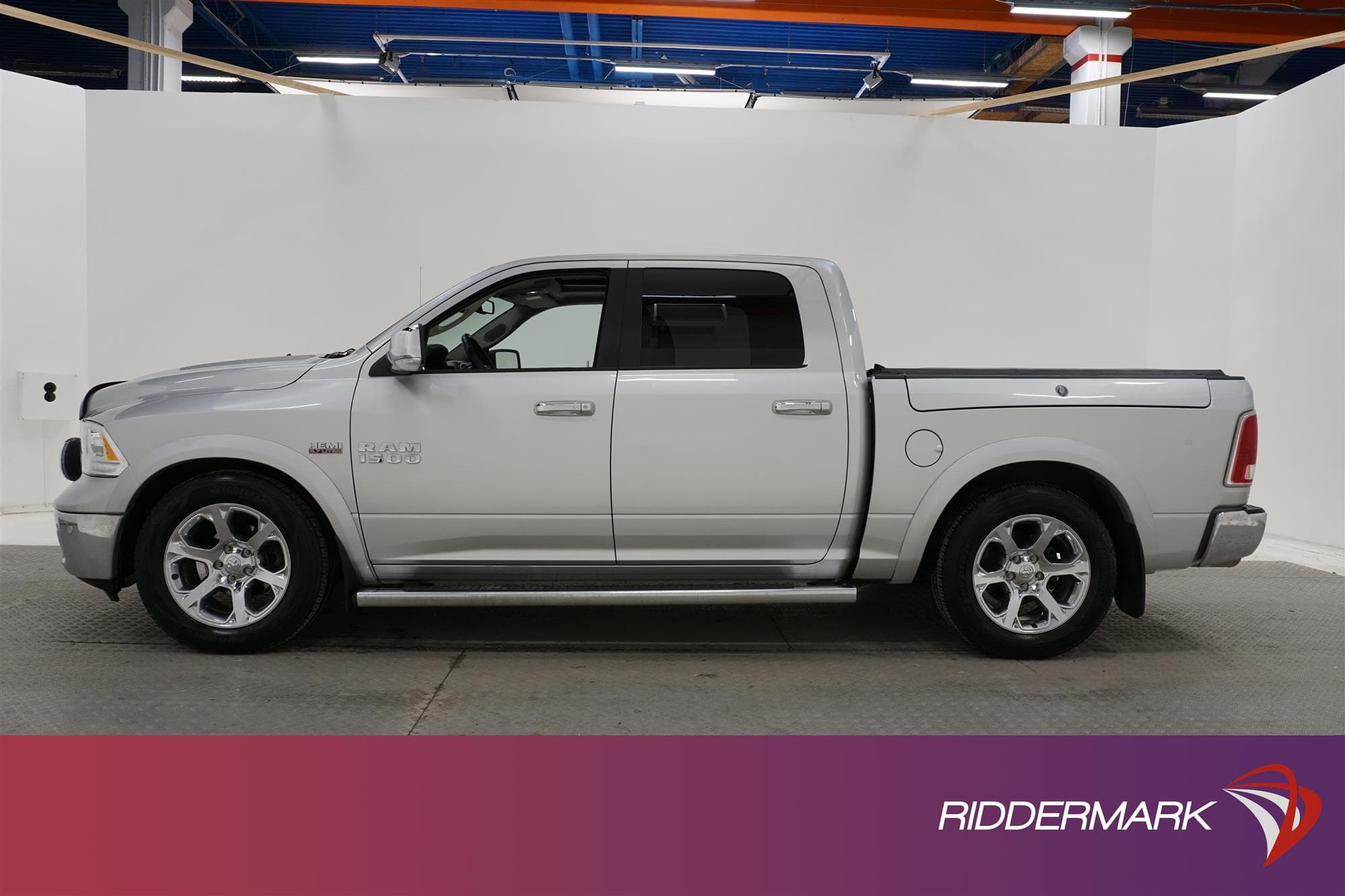 Dodge Ram Laramie  401hk Rambox Luftfjädring Värmare Moms