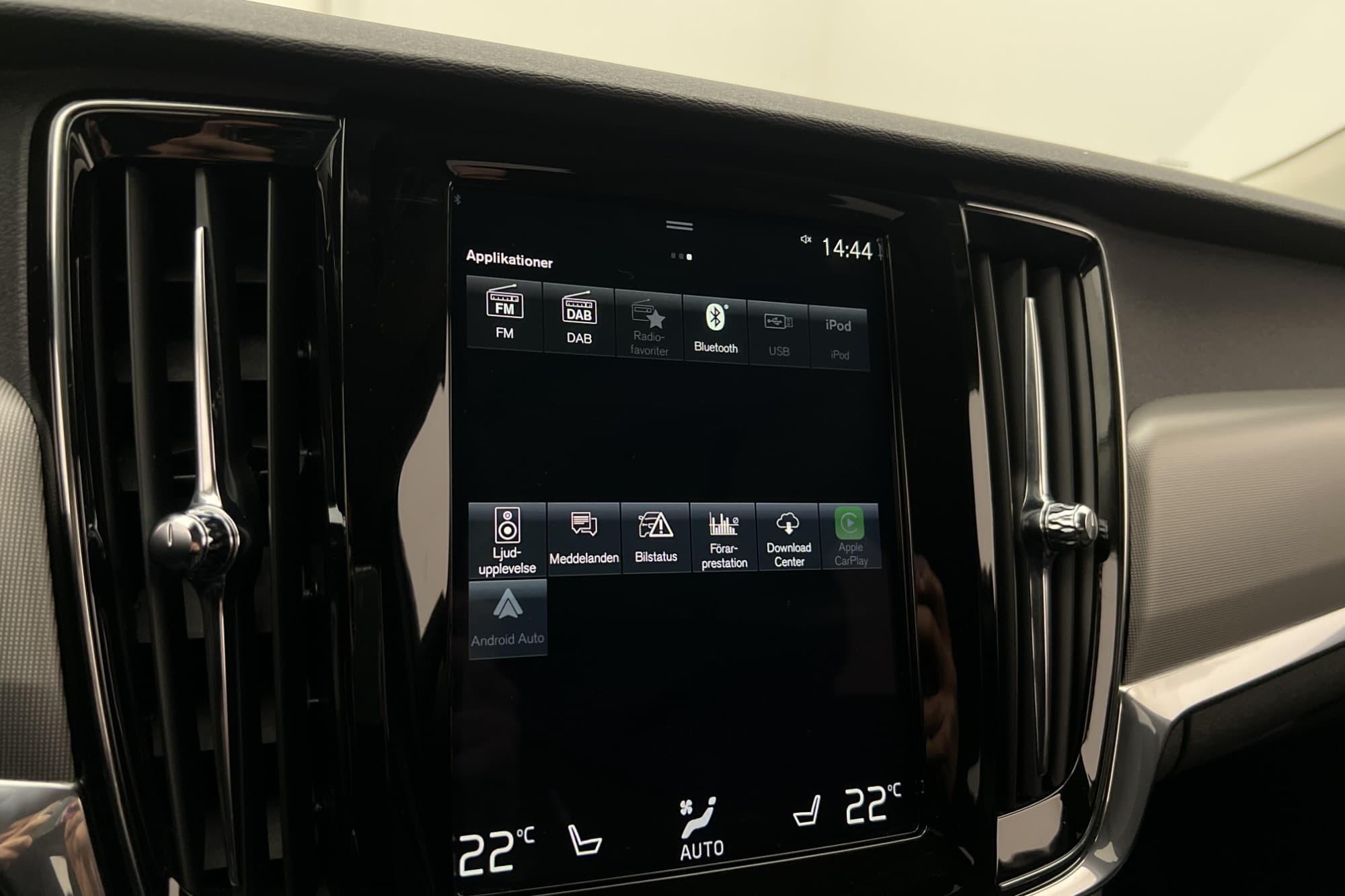 Volvo V90 T6 AWD Momentum Värmare H/K Kamera Carplay 