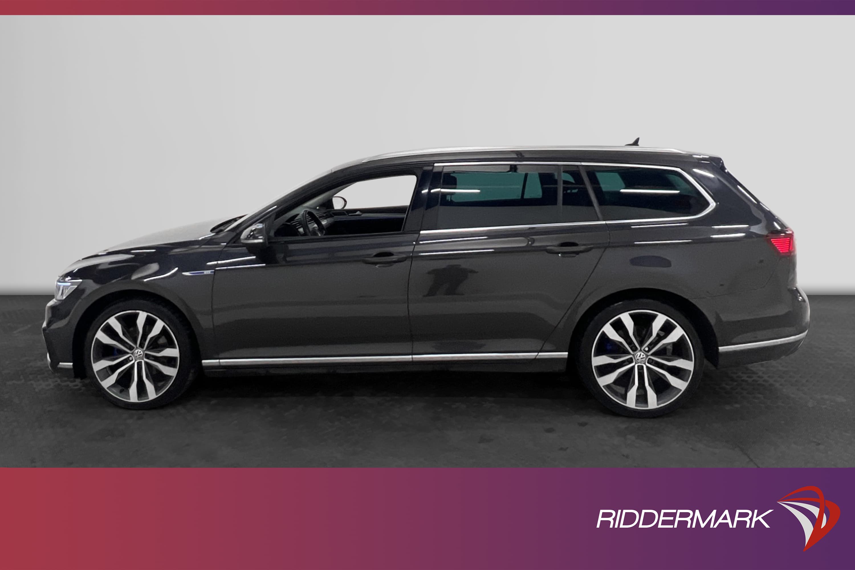 Volkswagen Passat GTE 218hk