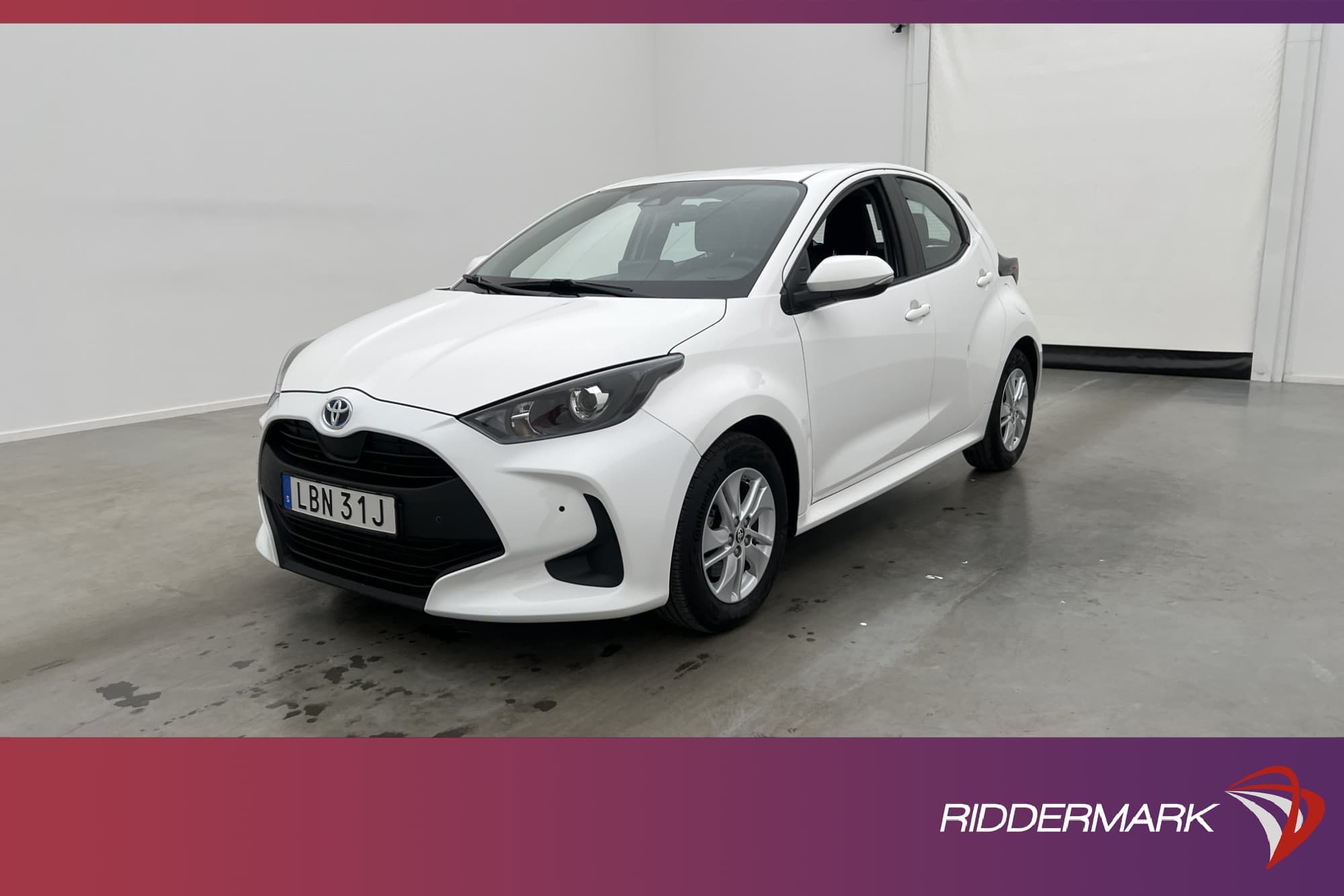Toyota Yaris Hybrid 116hk Active M&K-Värmare Kamera BT MOMS