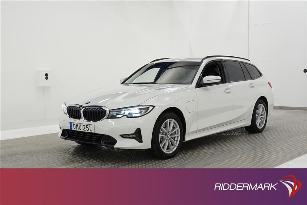 BMW 330e xDrive Touring 292hk
