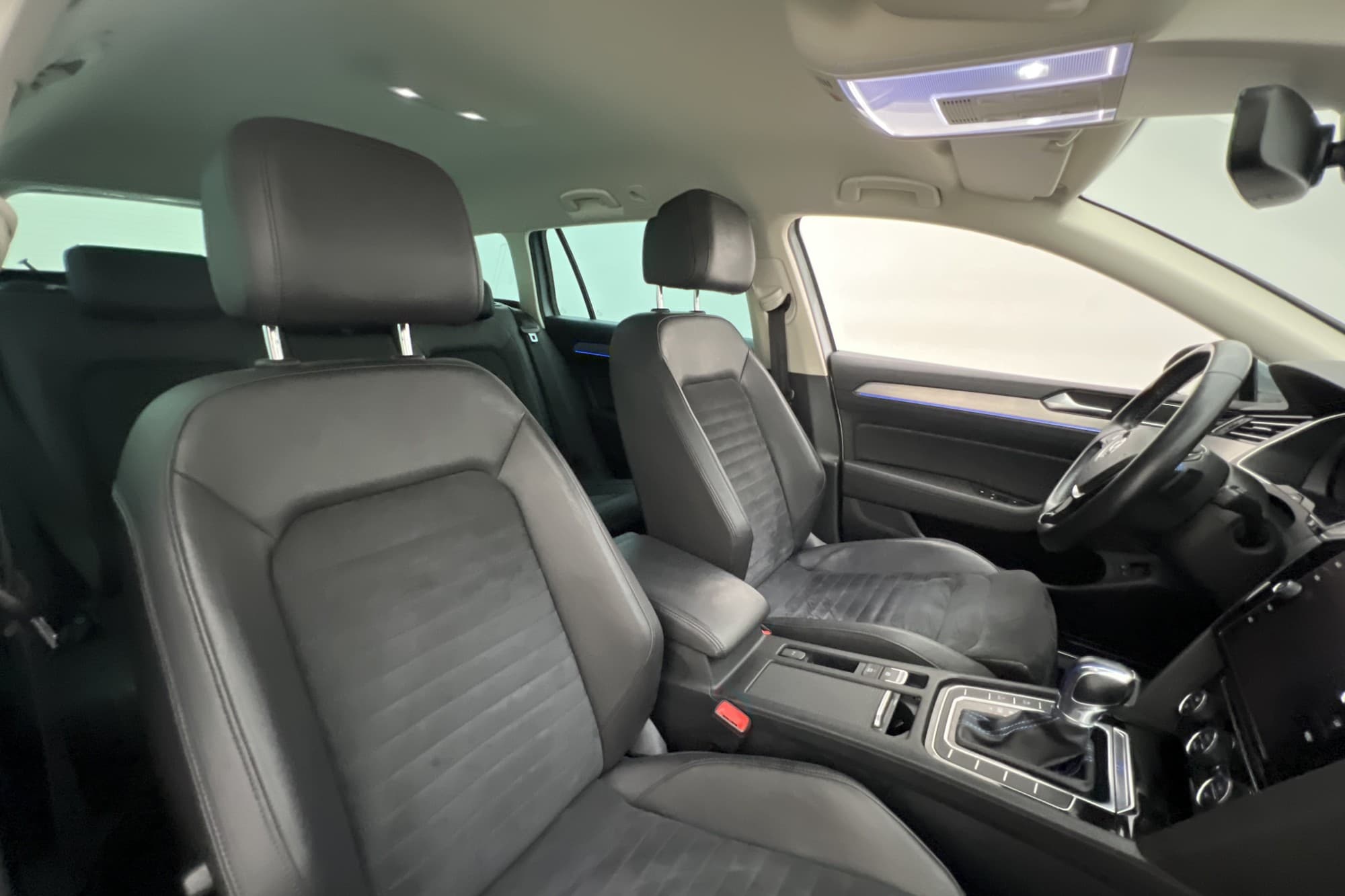 Volkswagen Passat Variant 1.4 TSI GTE Värmare Drag Cockpit