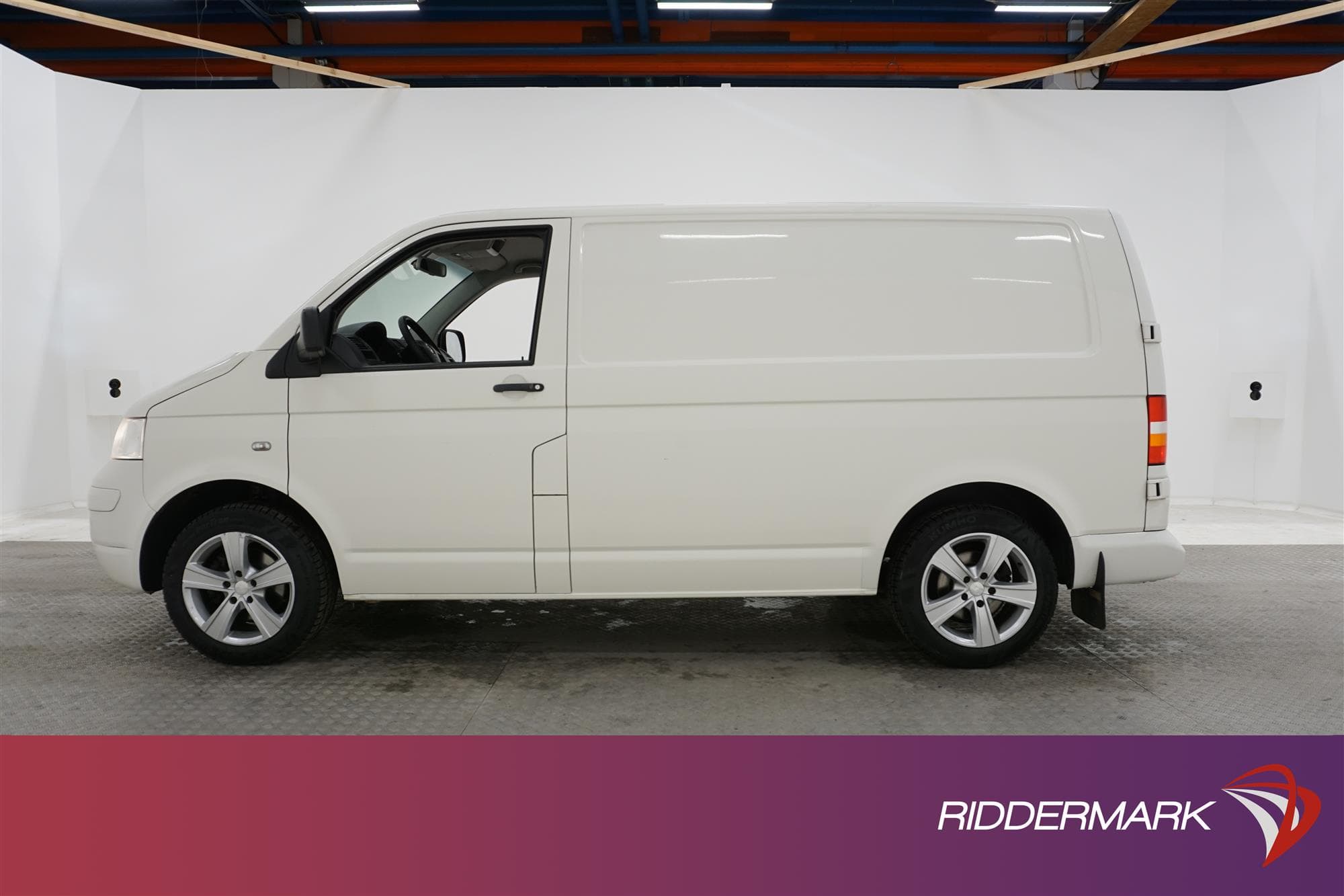 Volkswagen Transporter 2.5TDI Automat Dragkrok