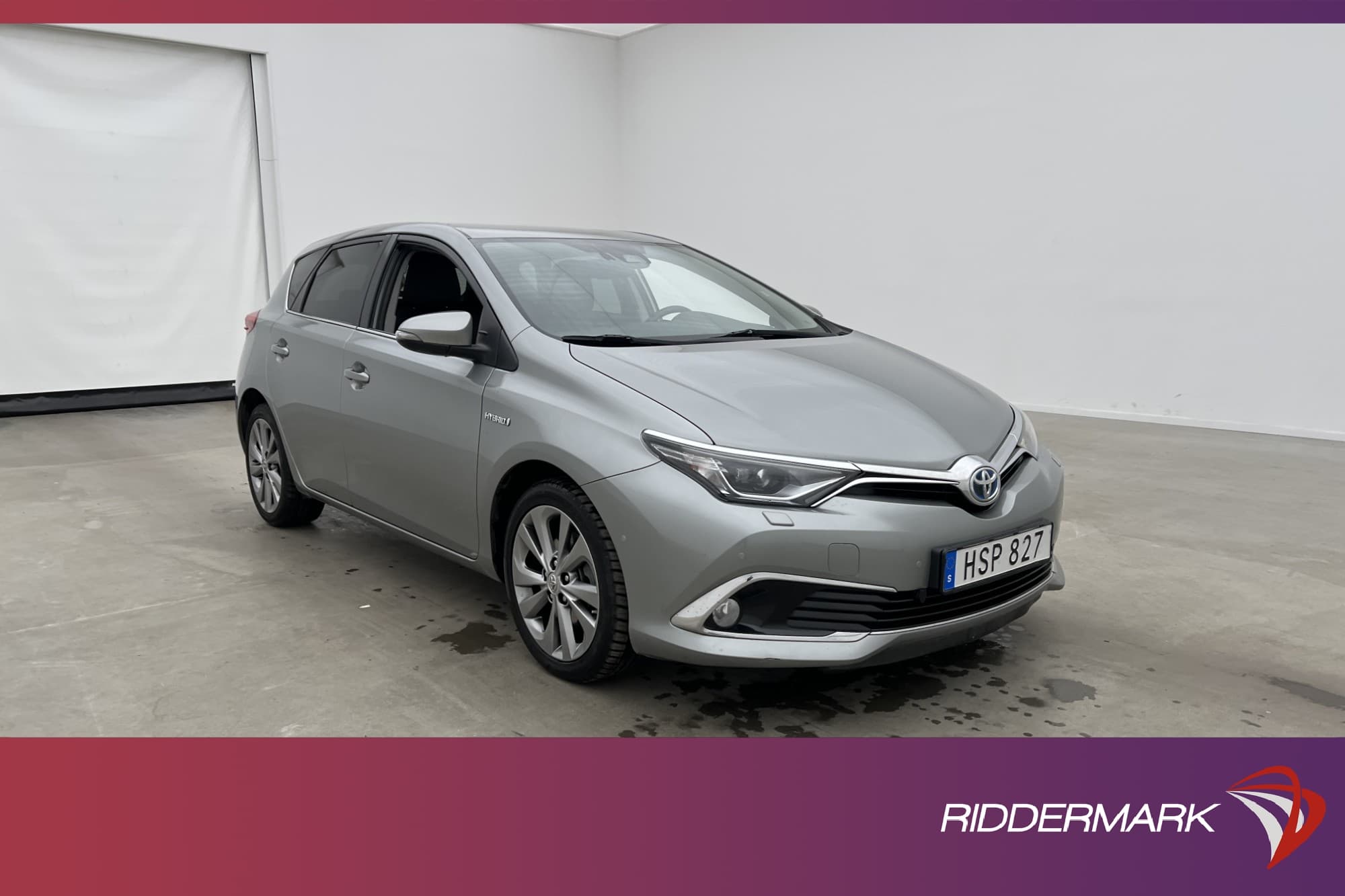 Toyota Auris Hybrid 136hk Executive M-Värm Kamera 0.41 l/mil