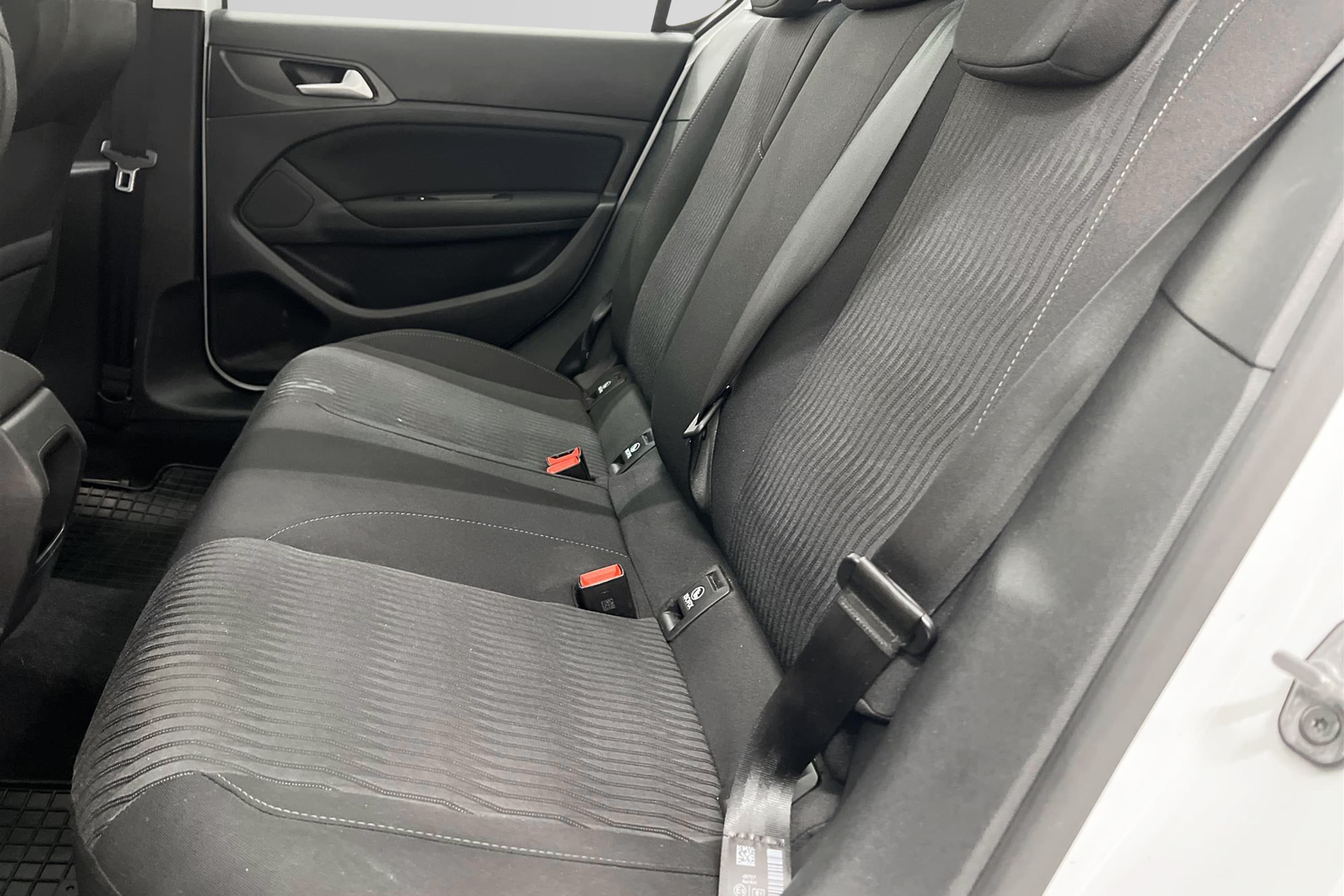Peugeot 308 1.6 BlueHDi 99hk Active Pano Sensorer Välservad