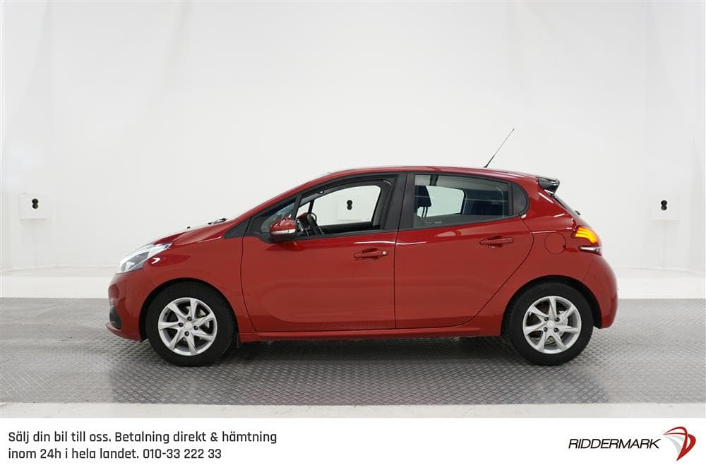Peugeot 208 PureTech 82hk