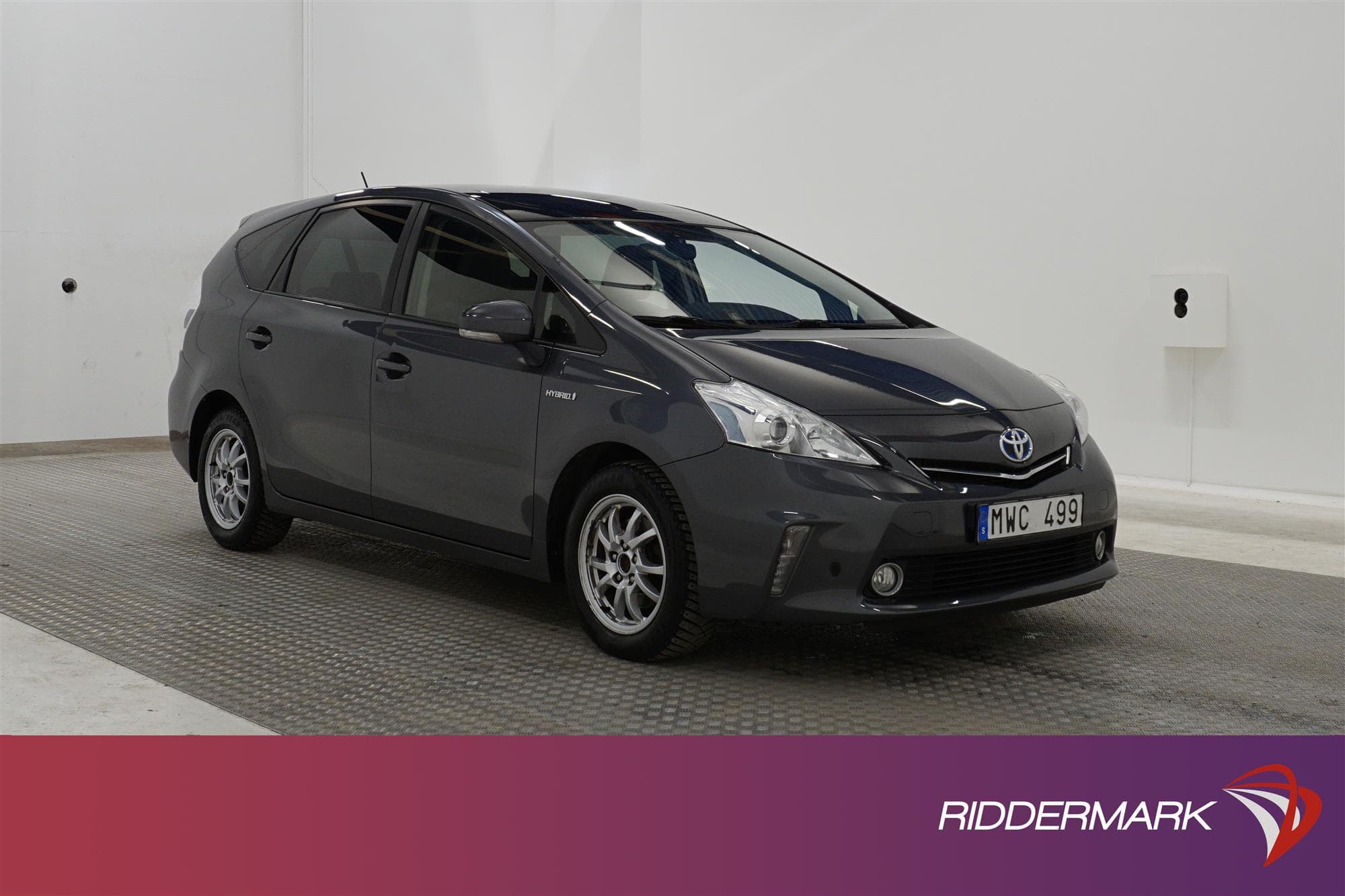 Toyota Prius+ Hybrid 136hk 2 Brukare 7 Sits Pano Navi M-Värm