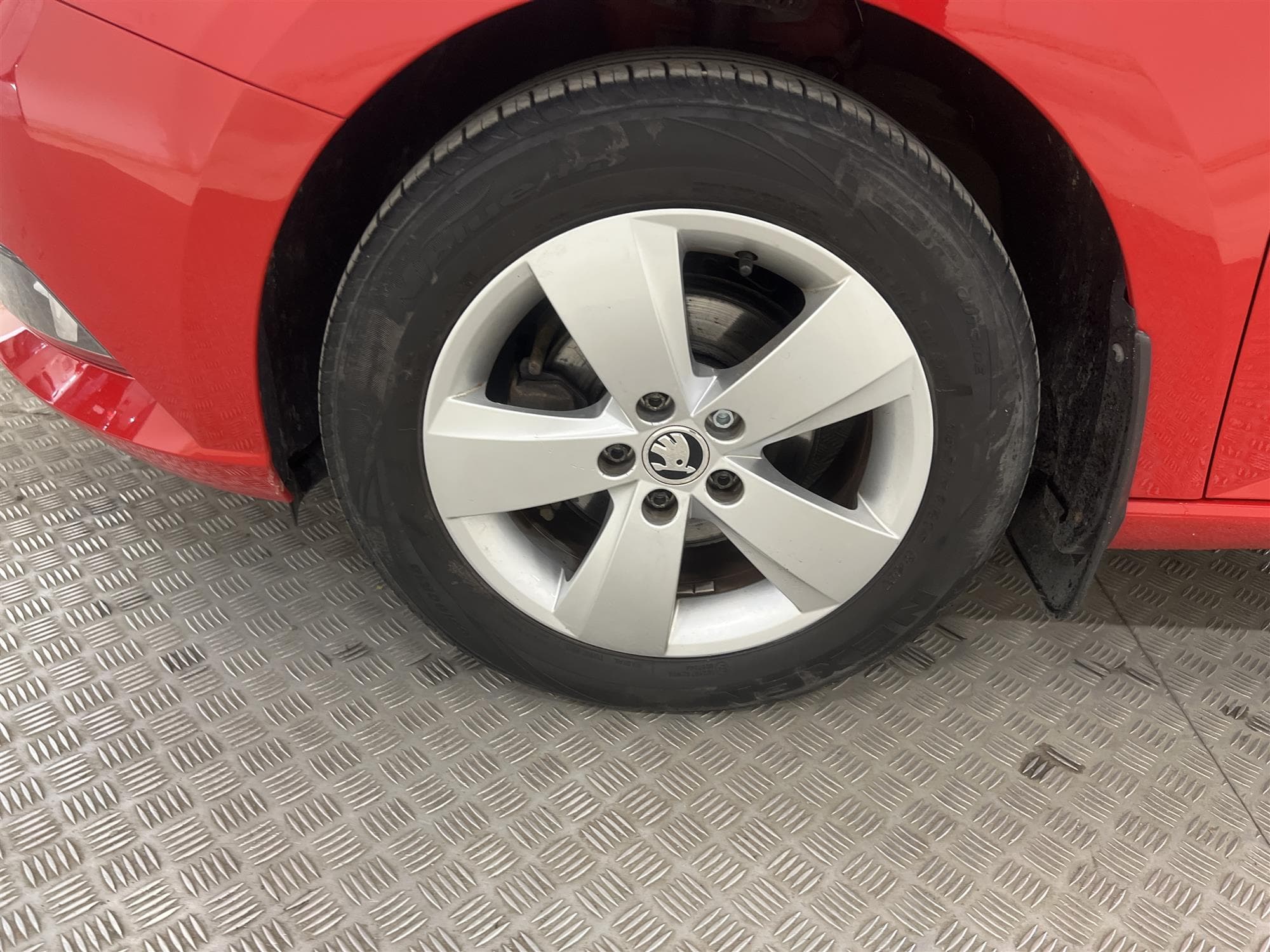 Skoda Fabia Kombi 1.2 TSI 90hk P-Sensor Låg Skatt 0,47L/mil