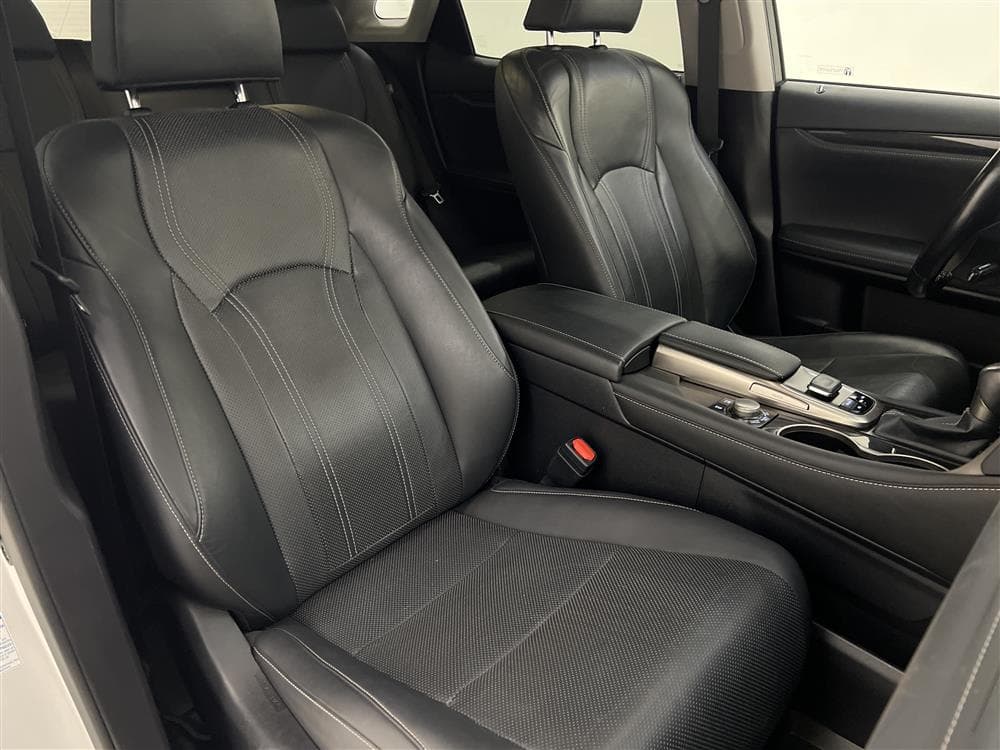 Lexus RX 450h AWD 313hk AWD Navi B-kam Drag LÅGSKATTinteriör