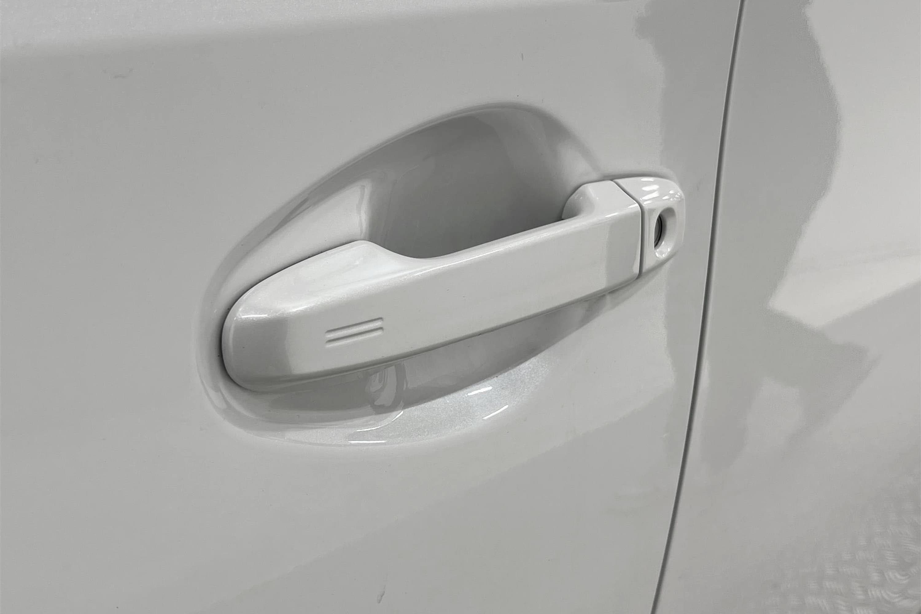 Toyota Auris Hybrid e-CVT 136hk Navi Pano B-Kam 0,40L/mil