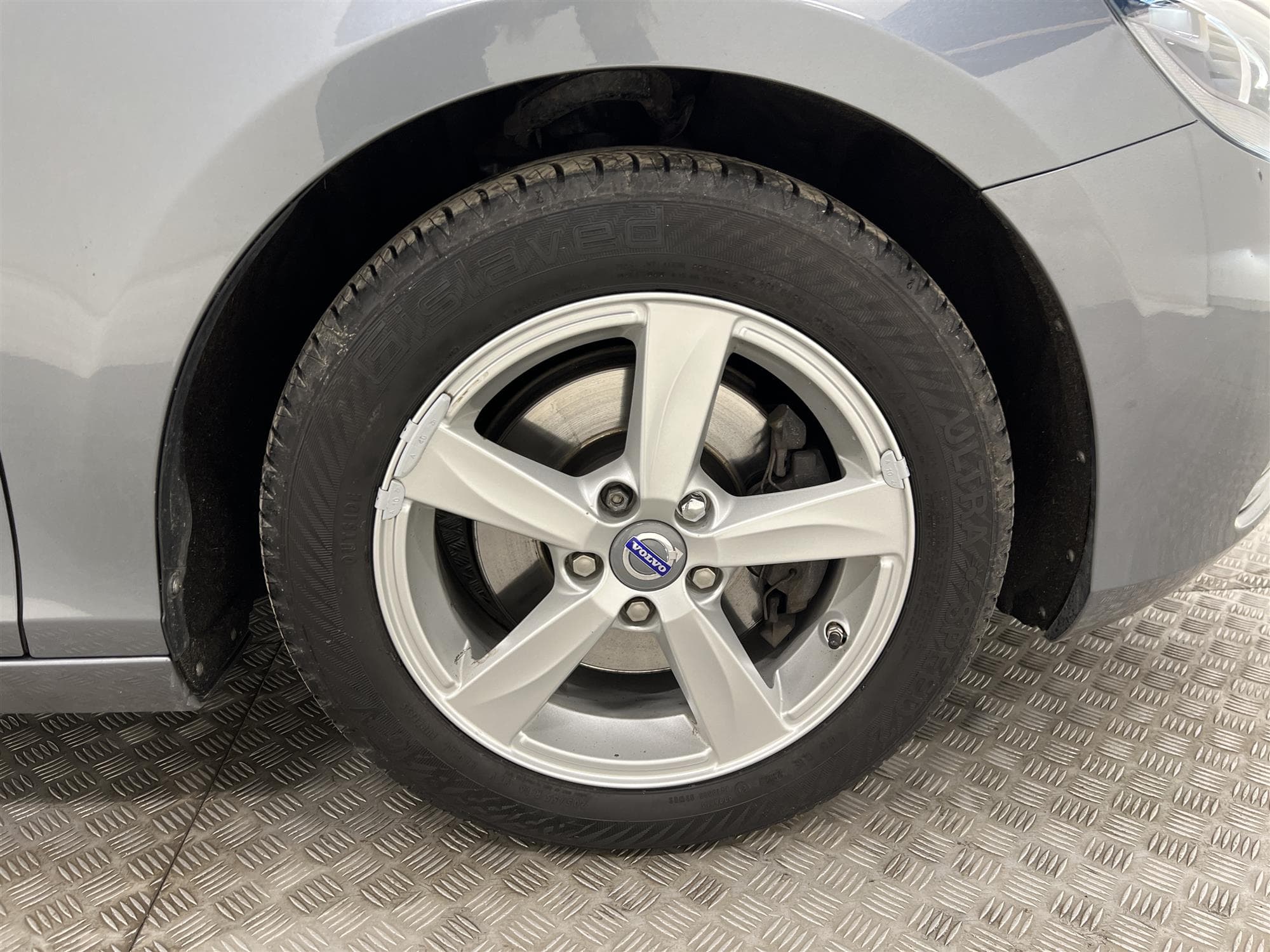 Volvo V40 T3 150hk  Momentum Välservad D-Värm Drag